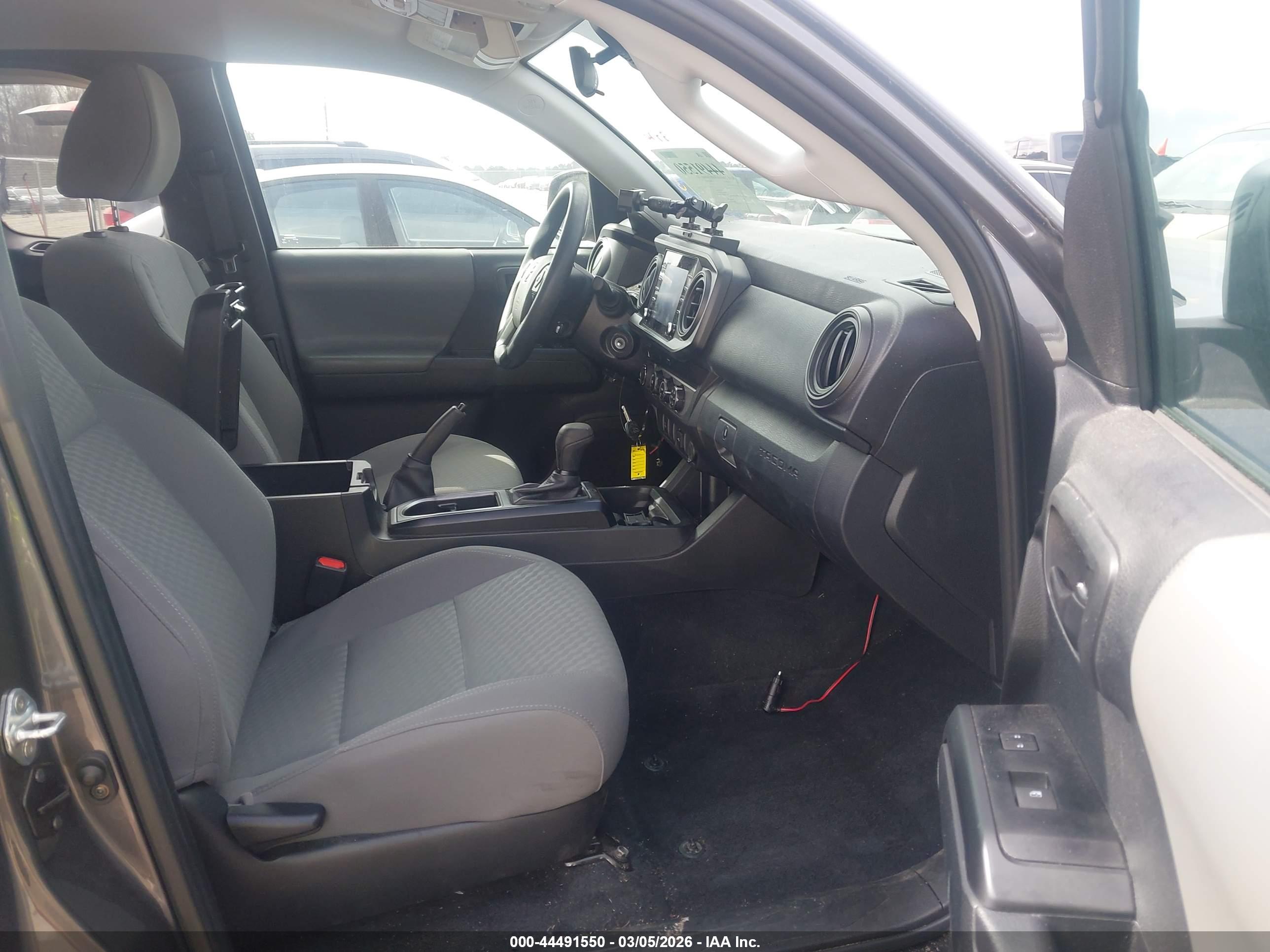 TOYOTA TACOMA image 5