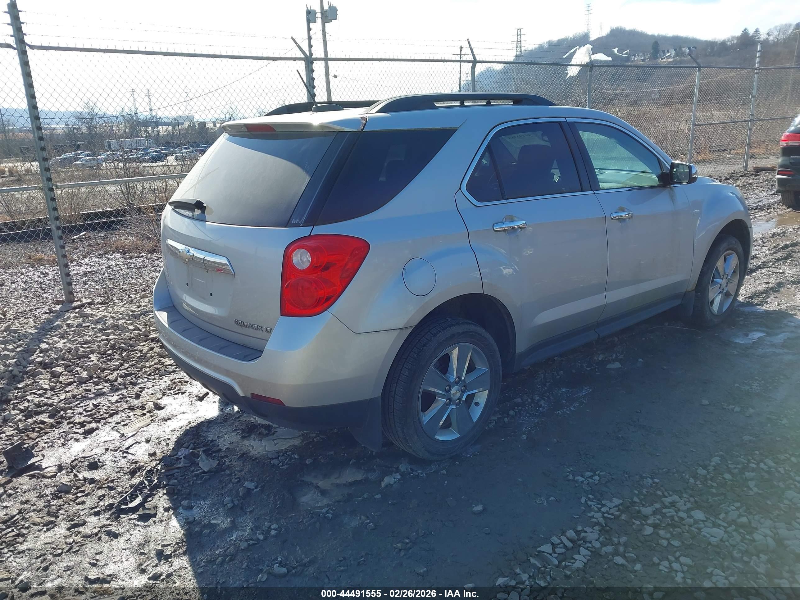 CHEVROLET EQUINOX image 4