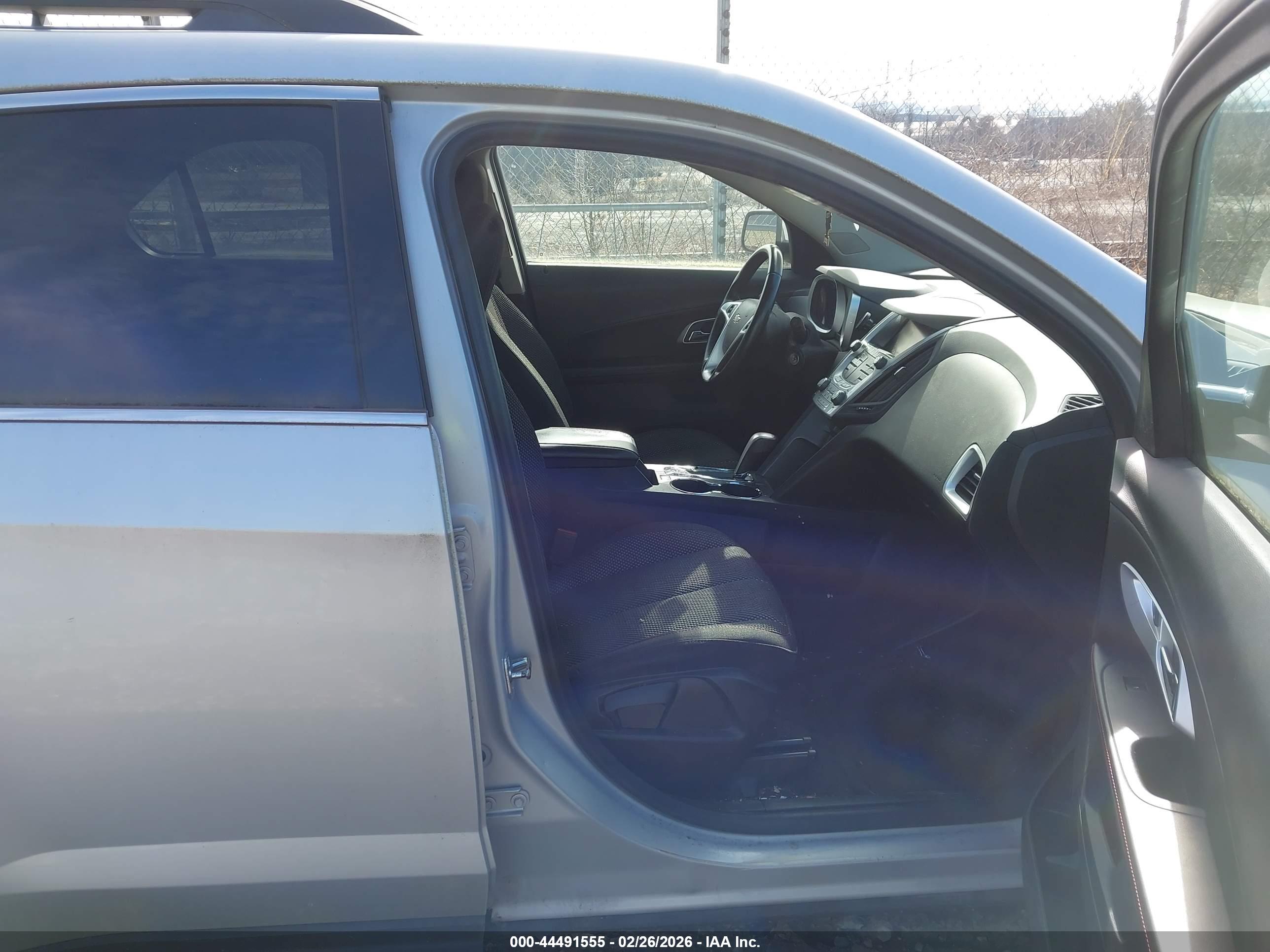 CHEVROLET EQUINOX image 5