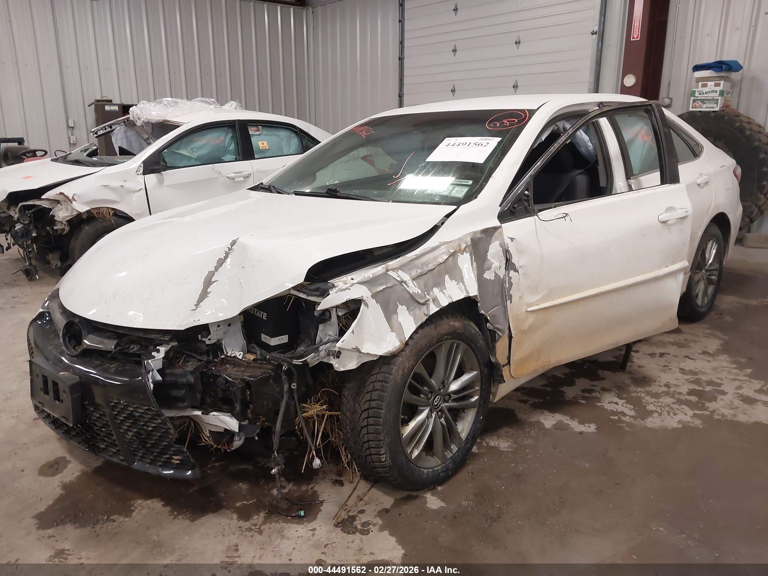 TOYOTA CAMRY image 6