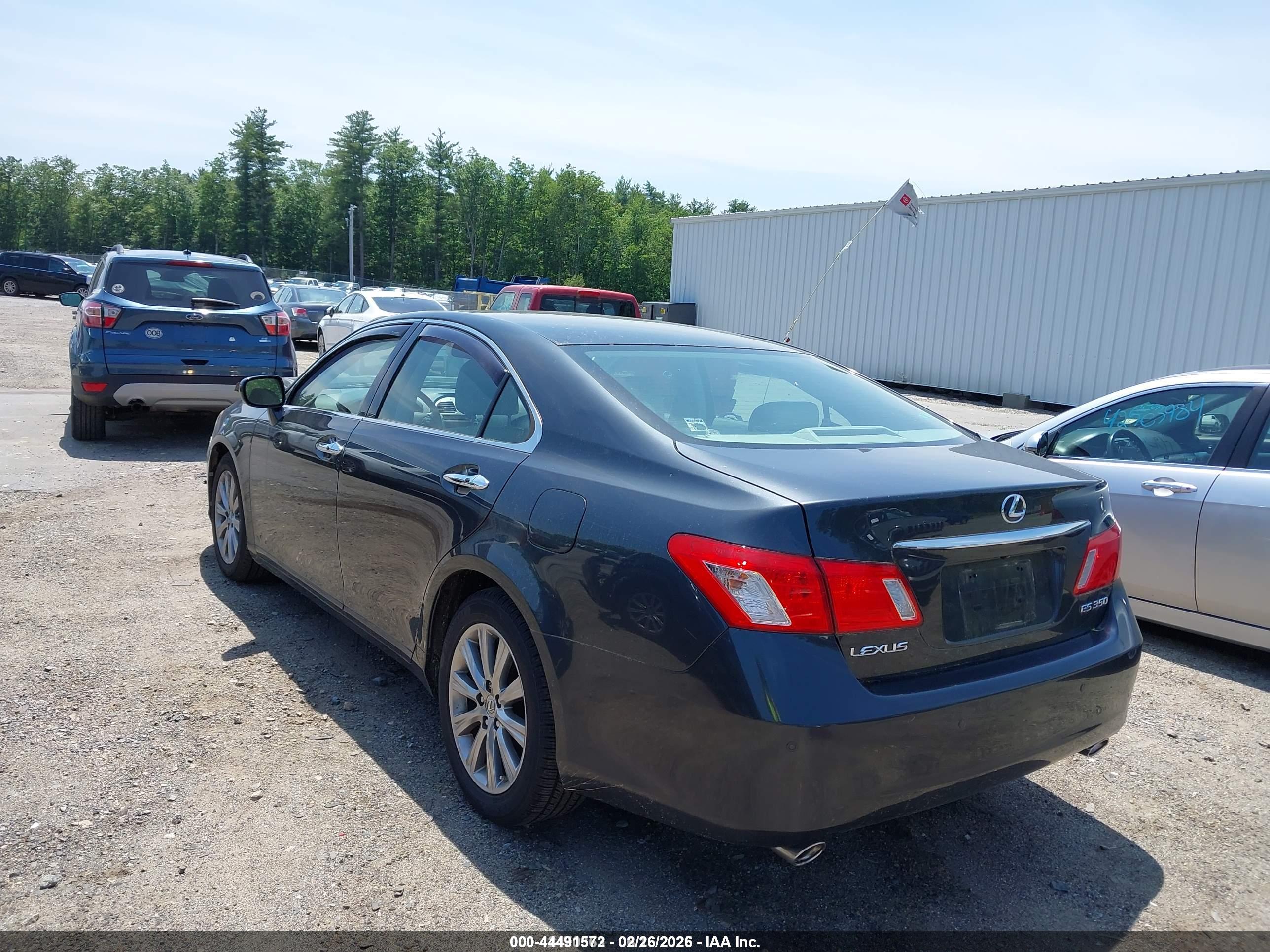 LEXUS ES image 3