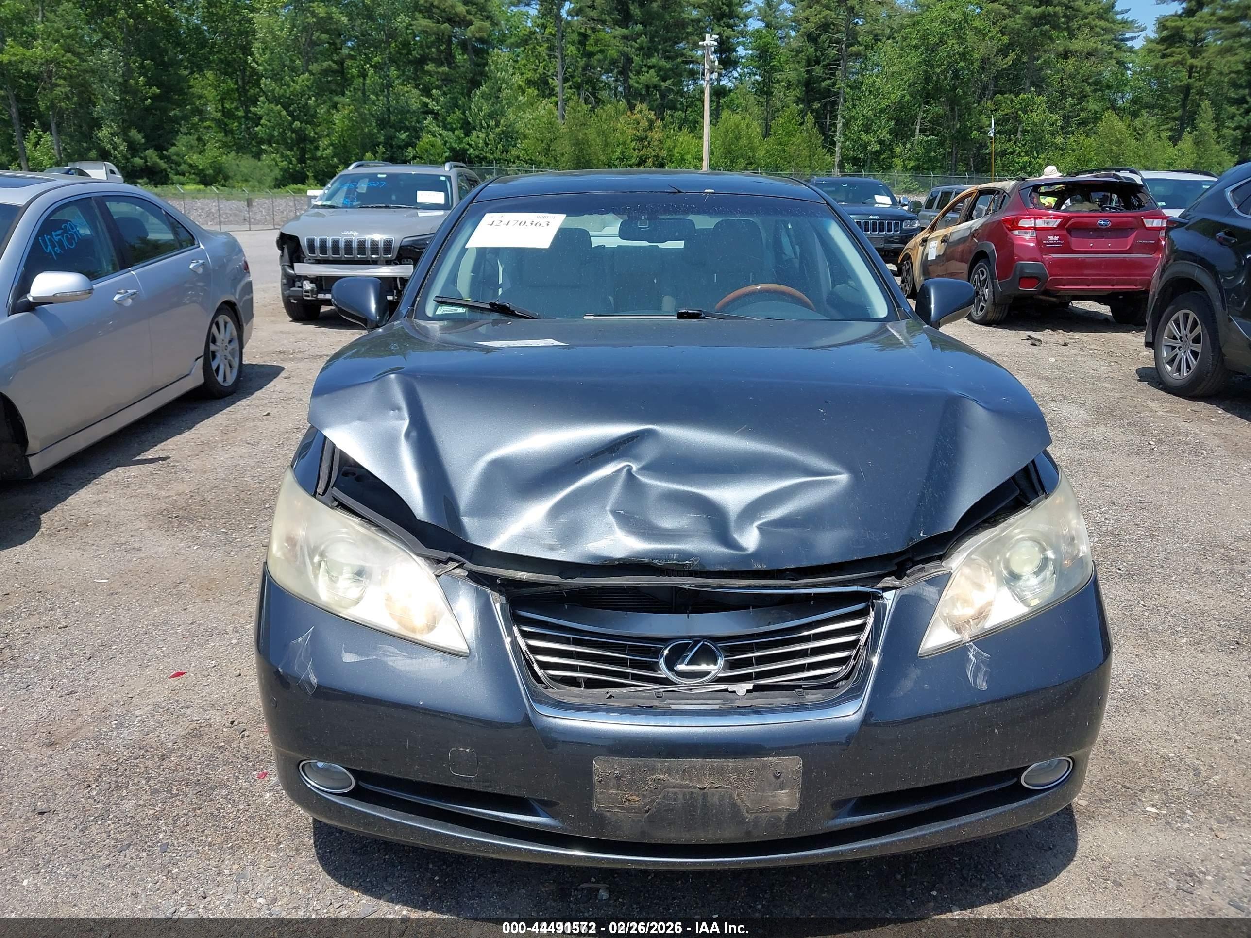 LEXUS ES image 6