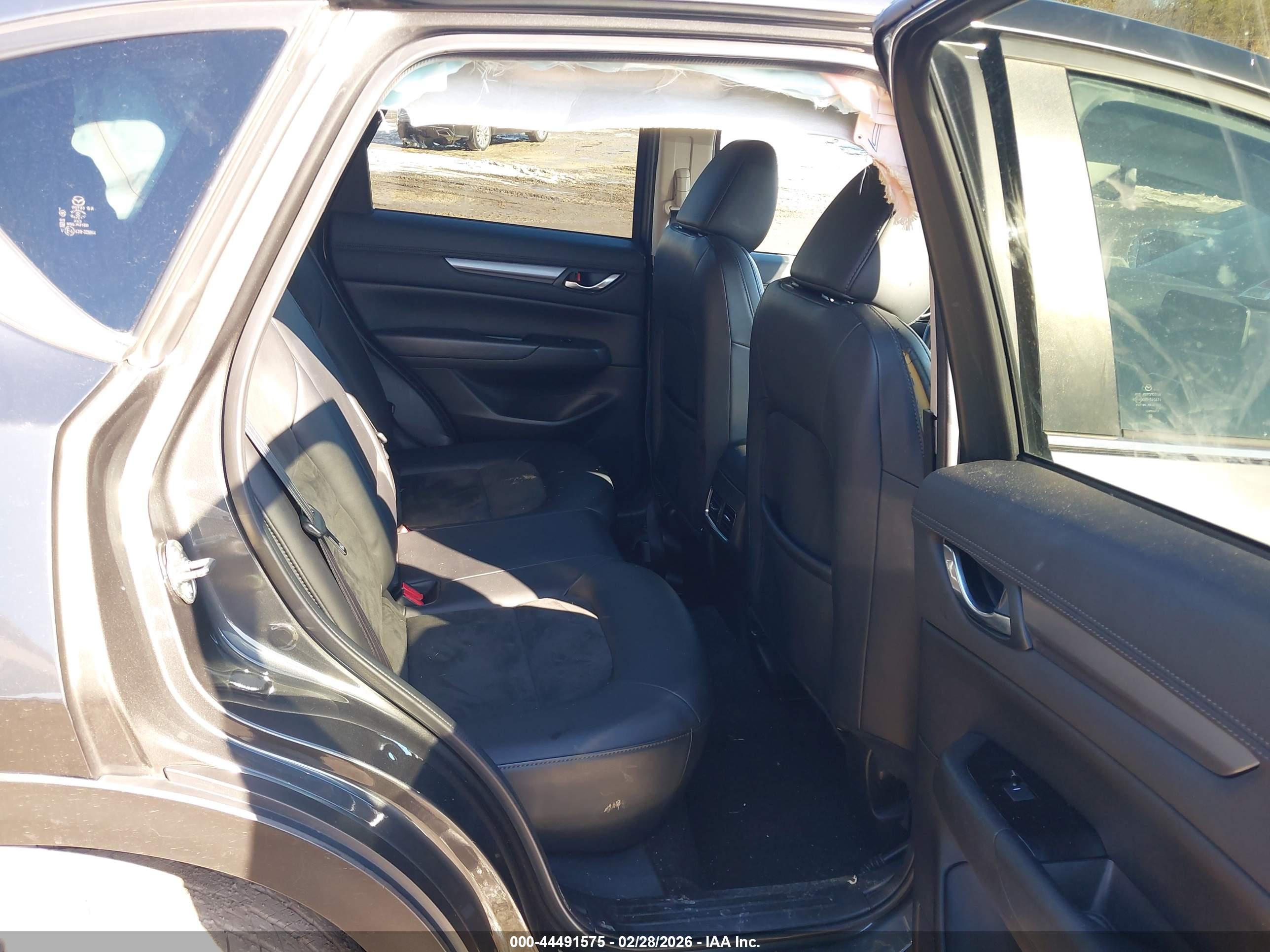 MAZDA CX-5 image 8