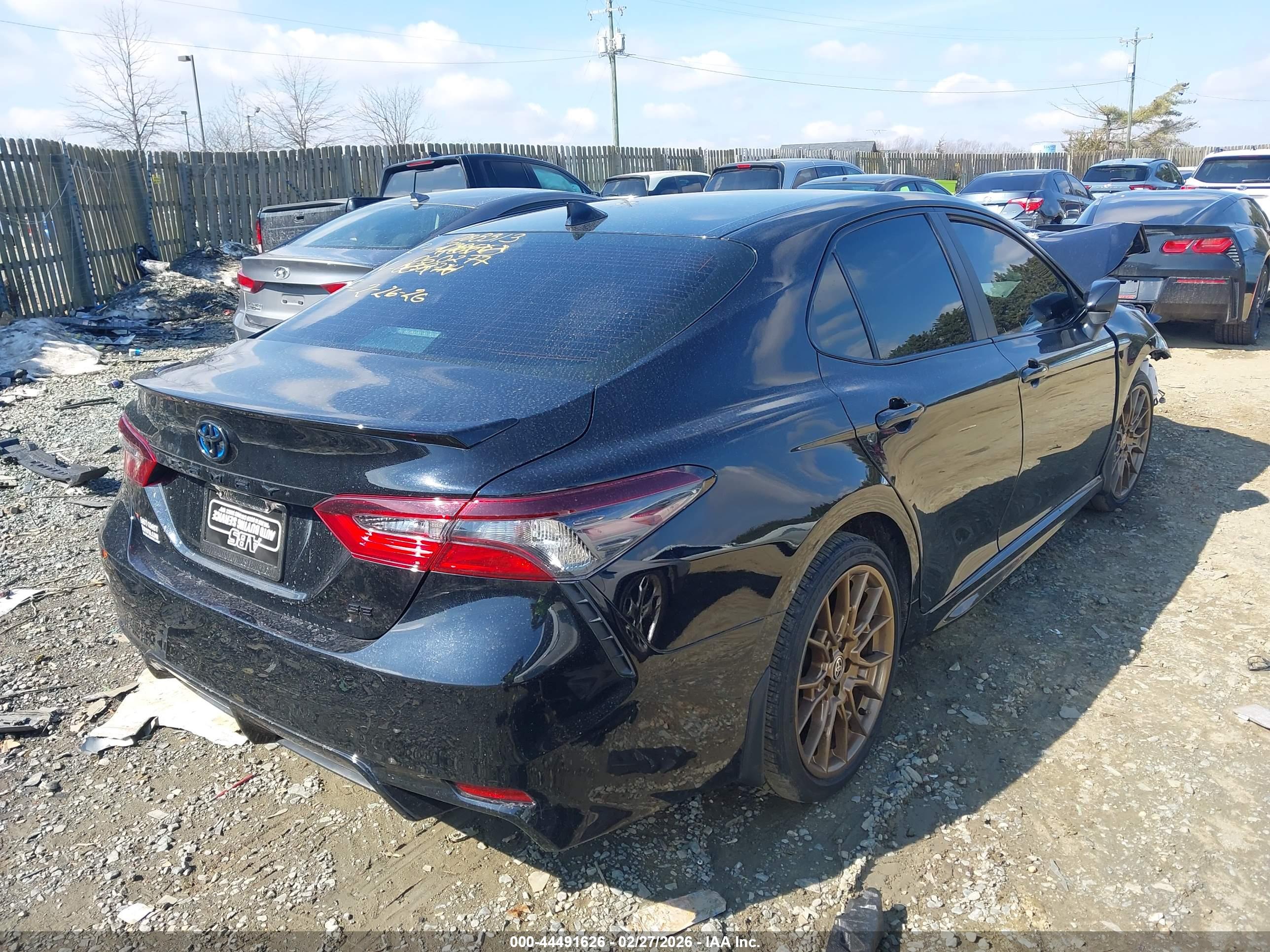 TOYOTA CAMRY image 4