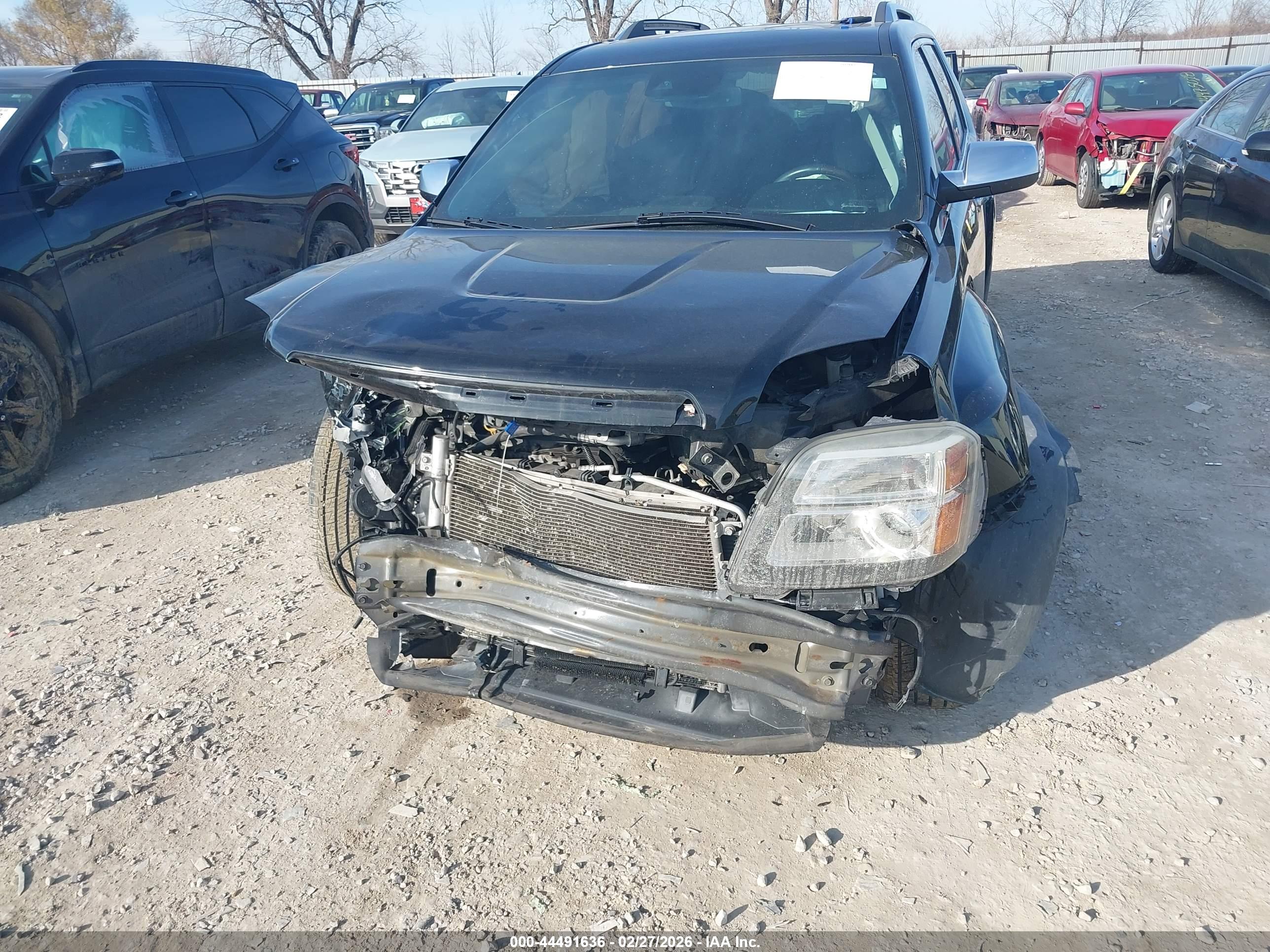 GMC TERRAIN image 6