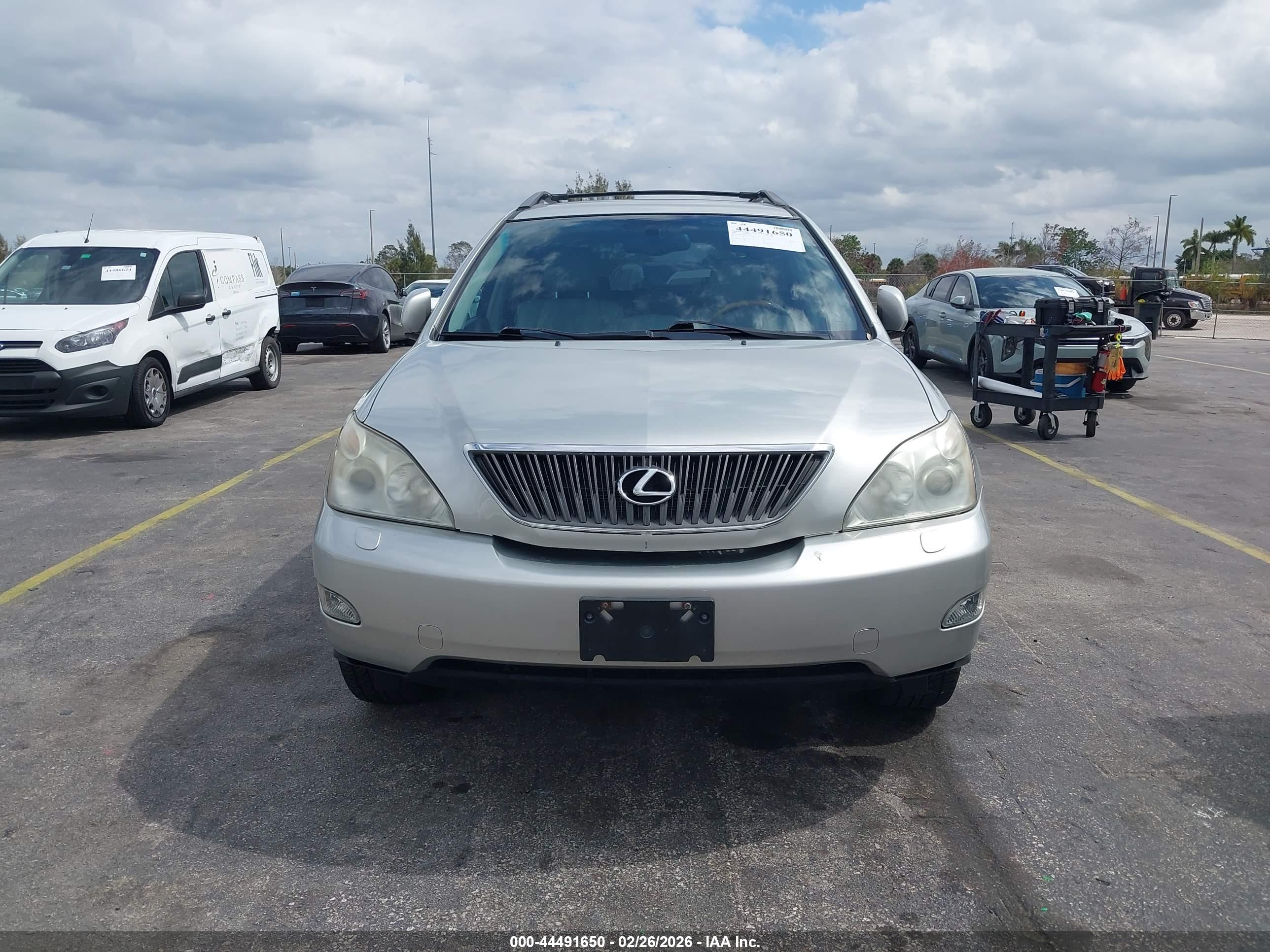 LEXUS RX image 6