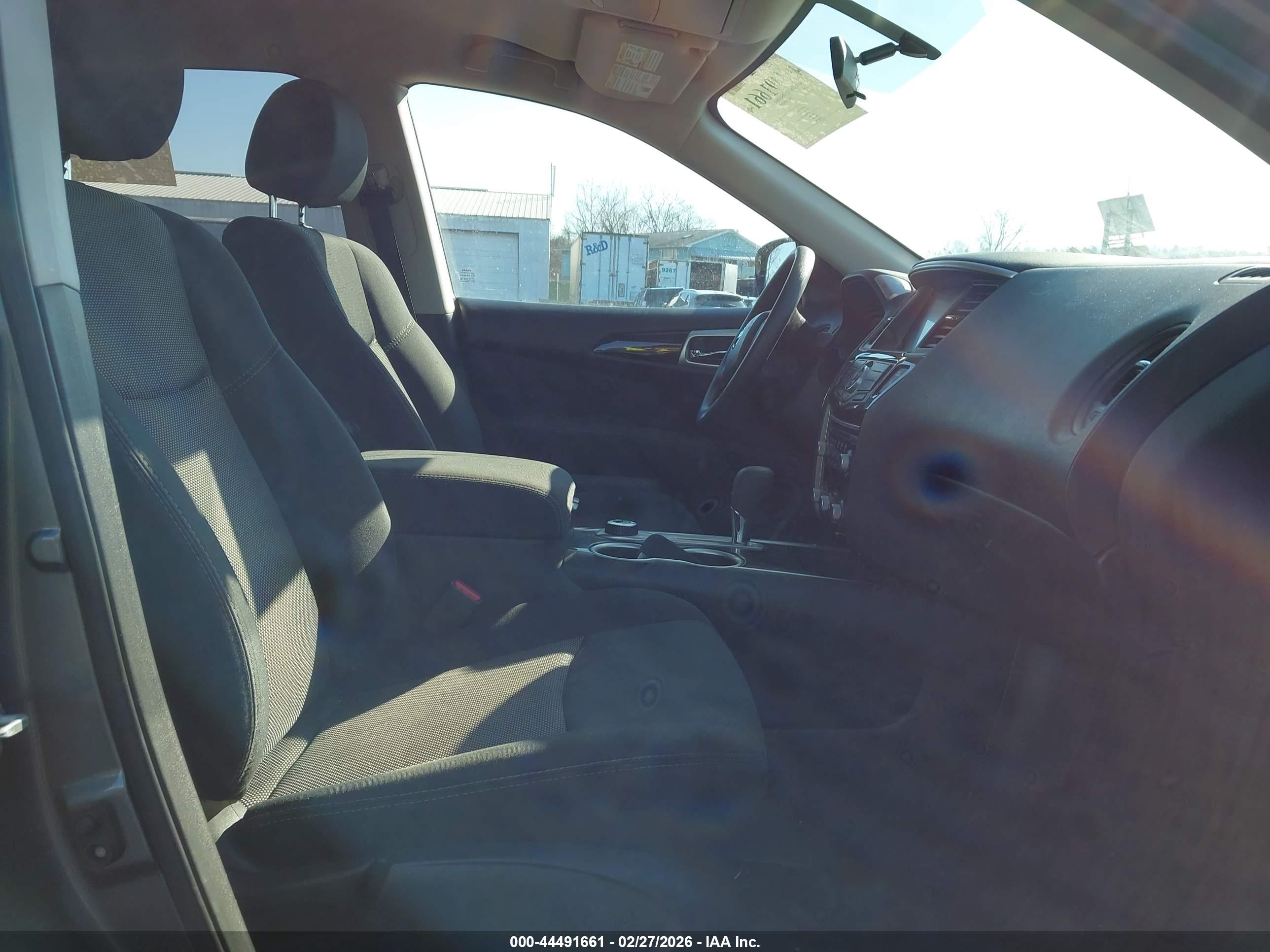 NISSAN PATHFINDER image 5