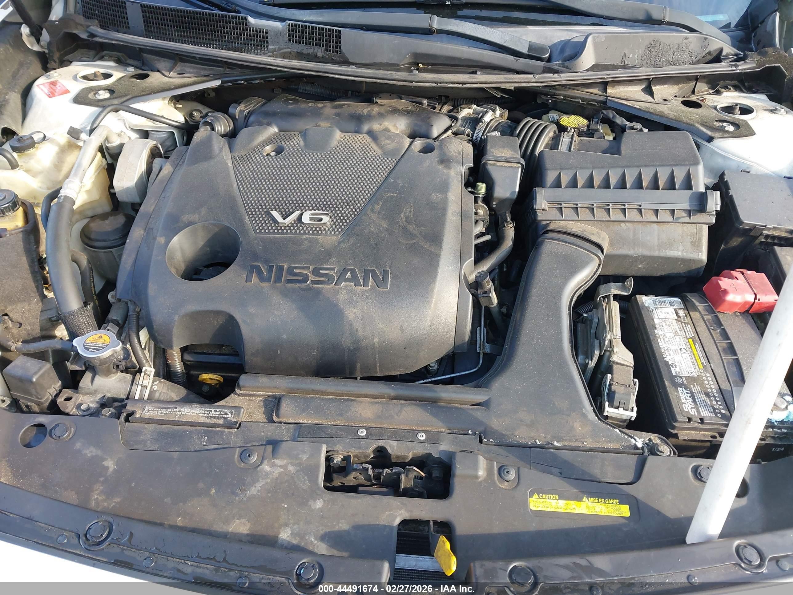 NISSAN MAXIMA image 10