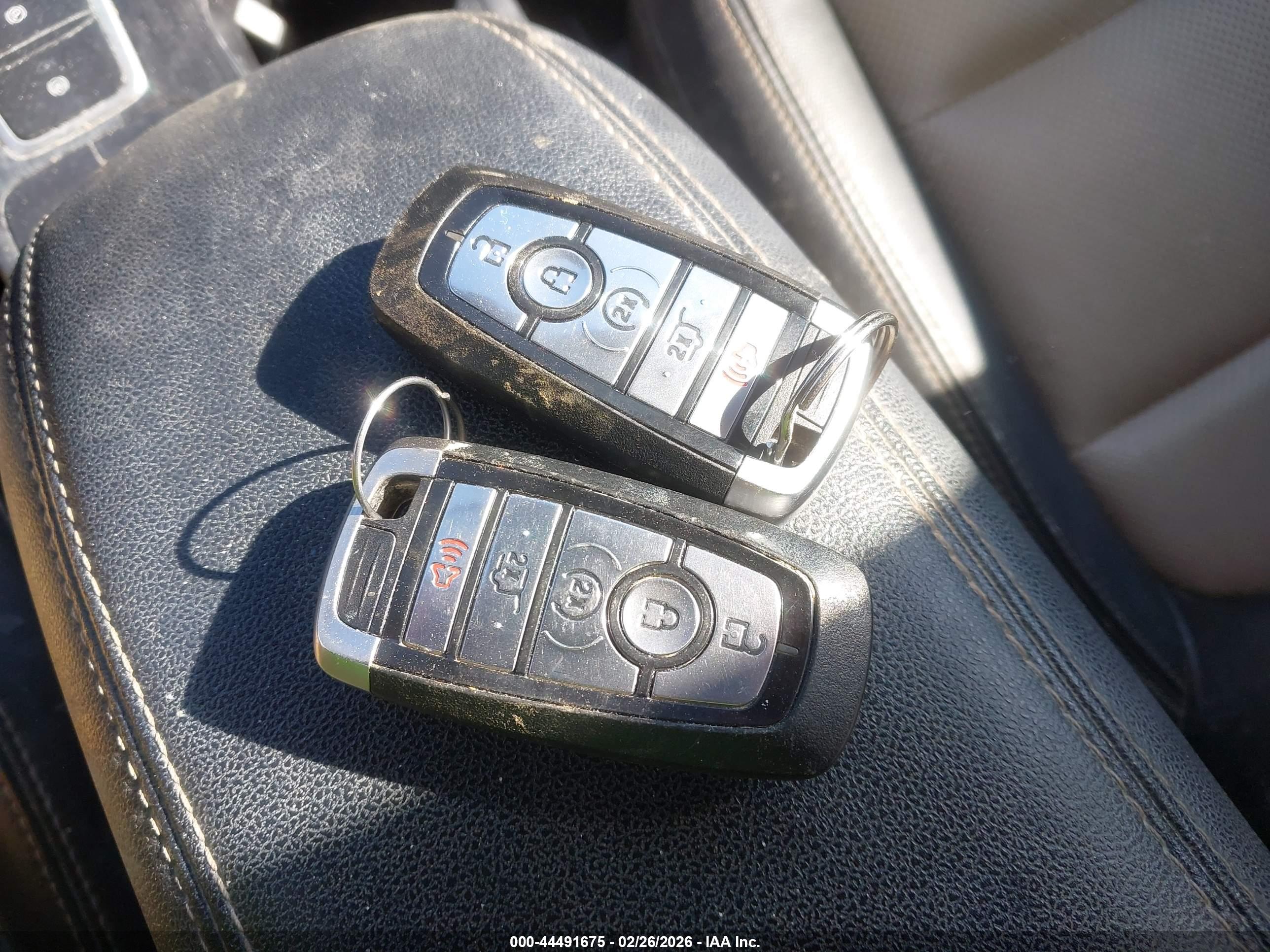 FORD ESCAPE image 11
