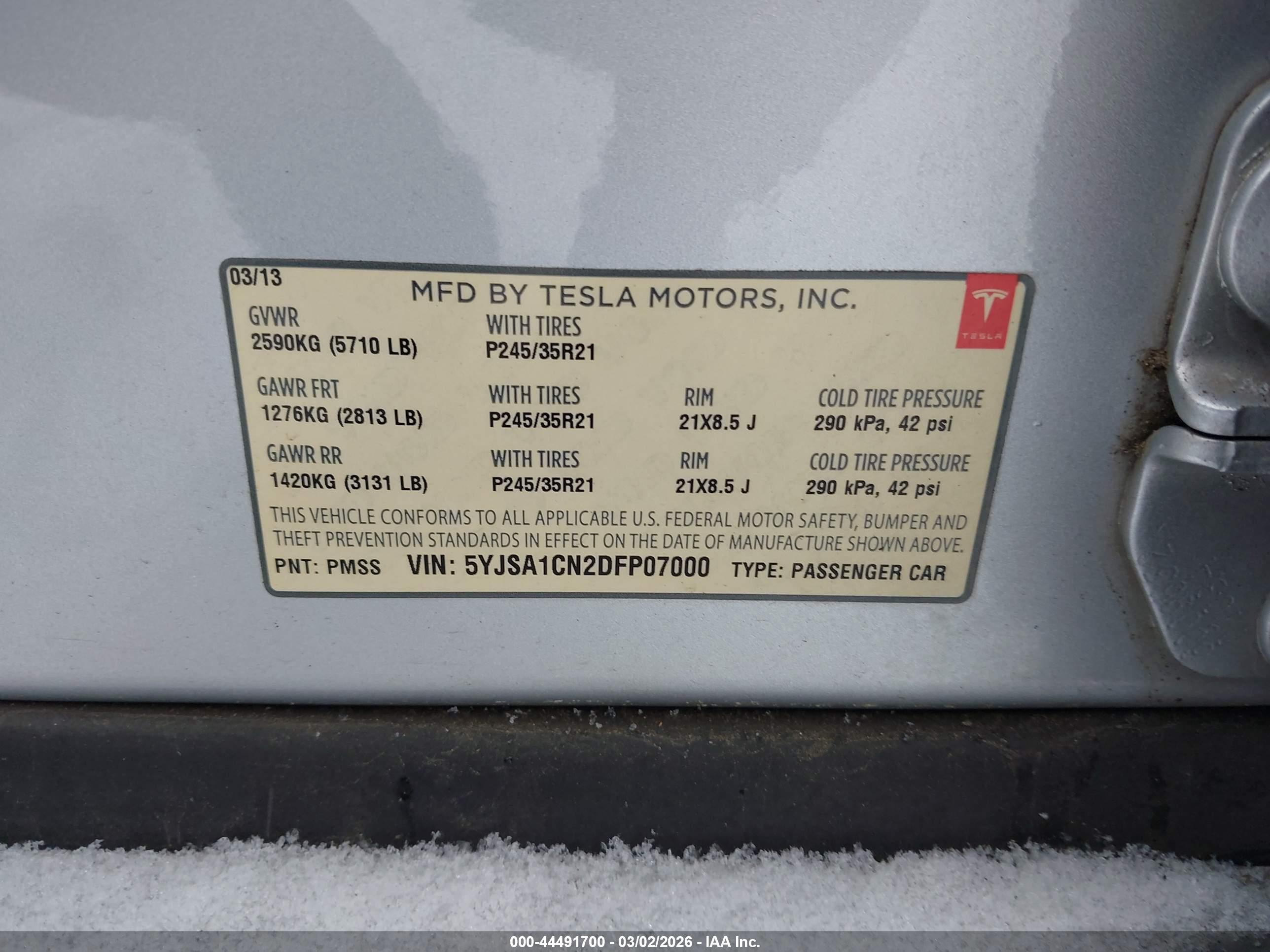 TESLA MODEL image 9