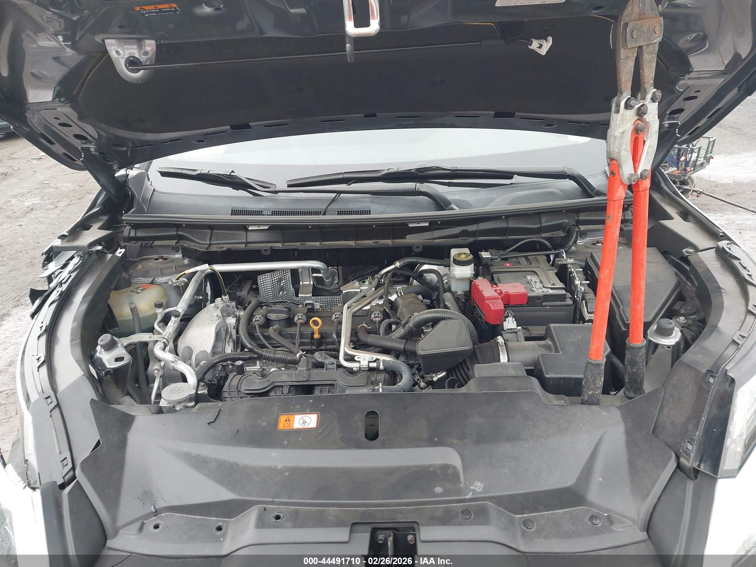 MITSUBISHI OUTLANDER image 10