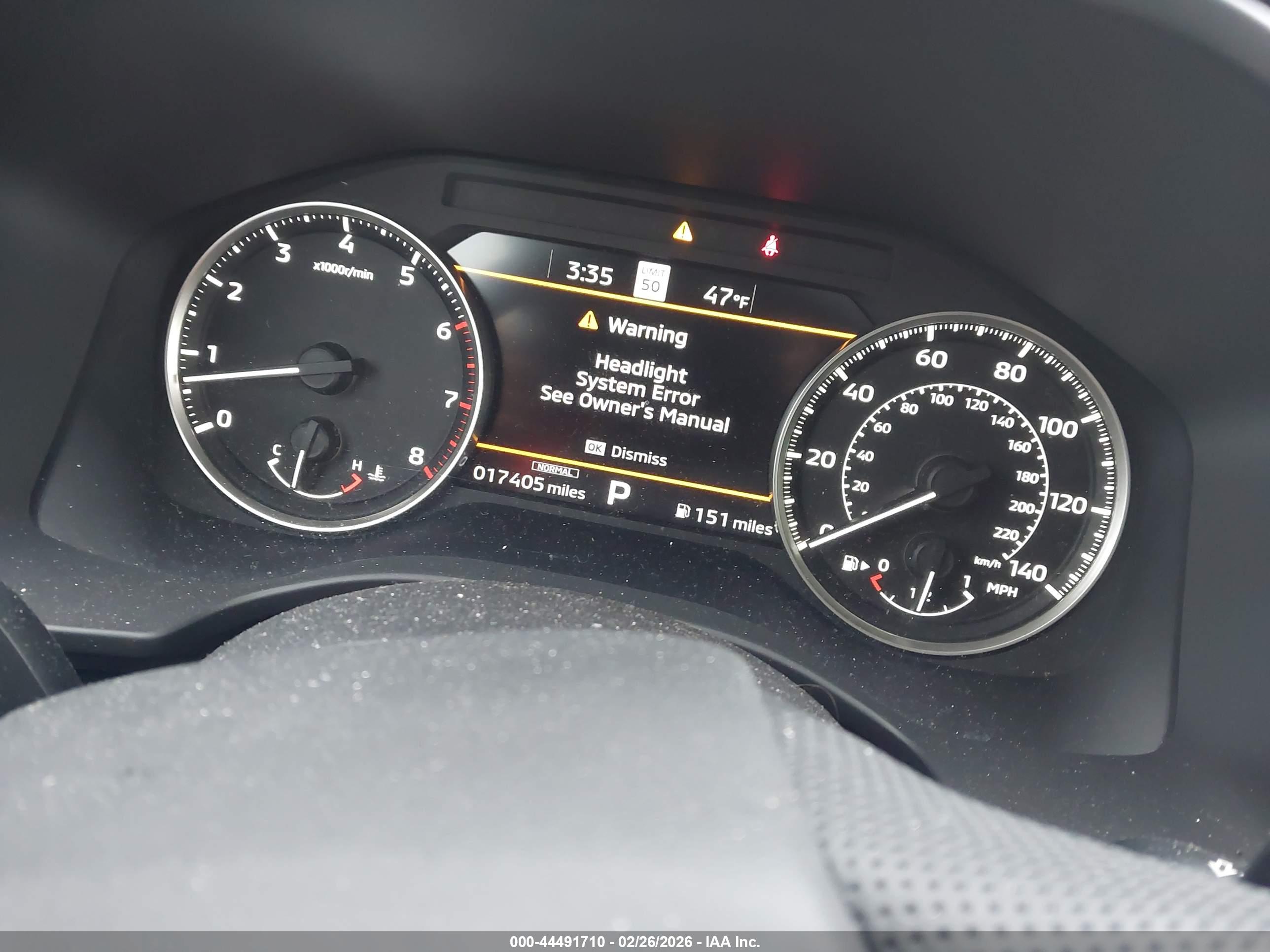 MITSUBISHI OUTLANDER image 7
