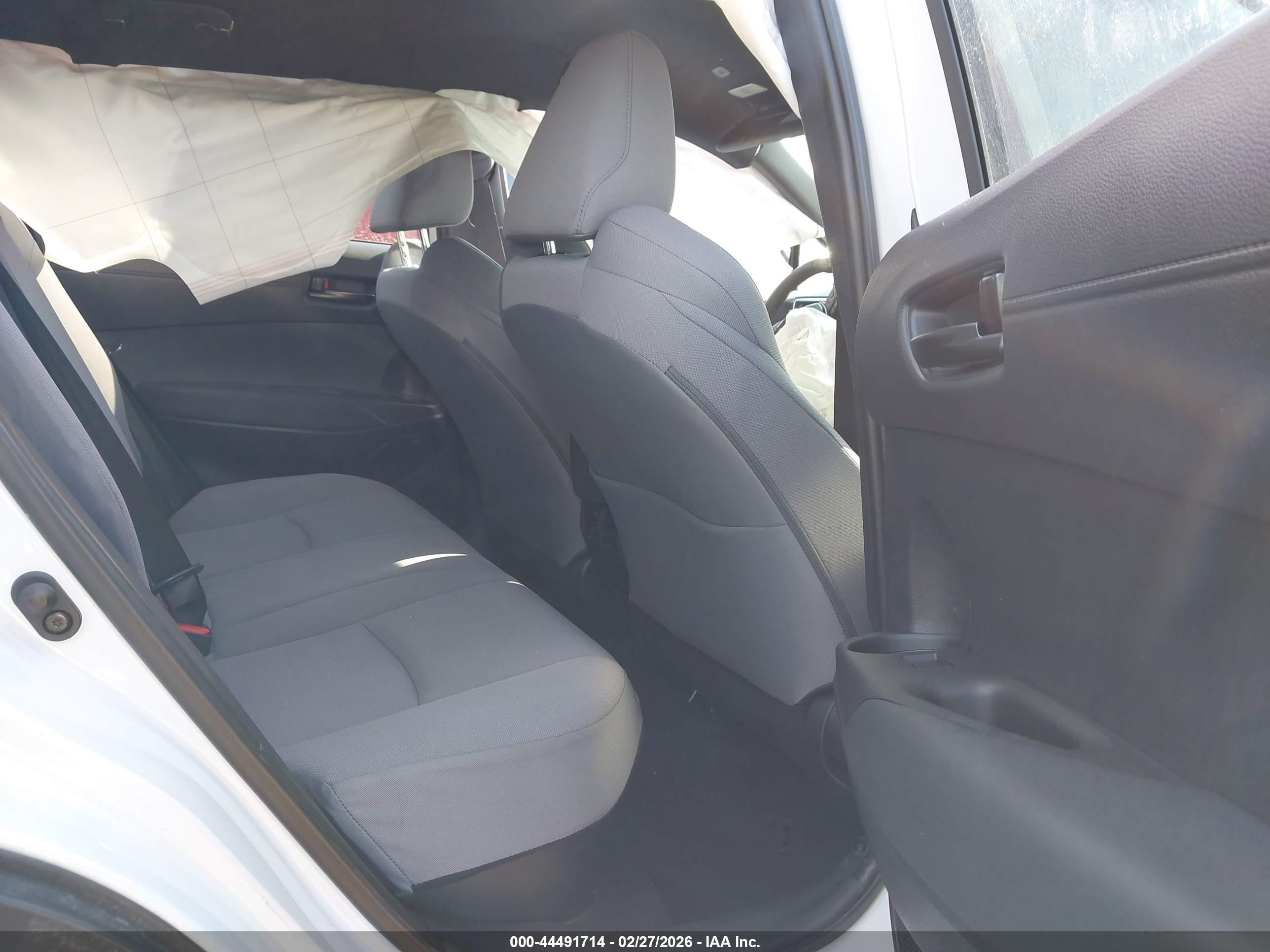 TOYOTA COROLLA image 8