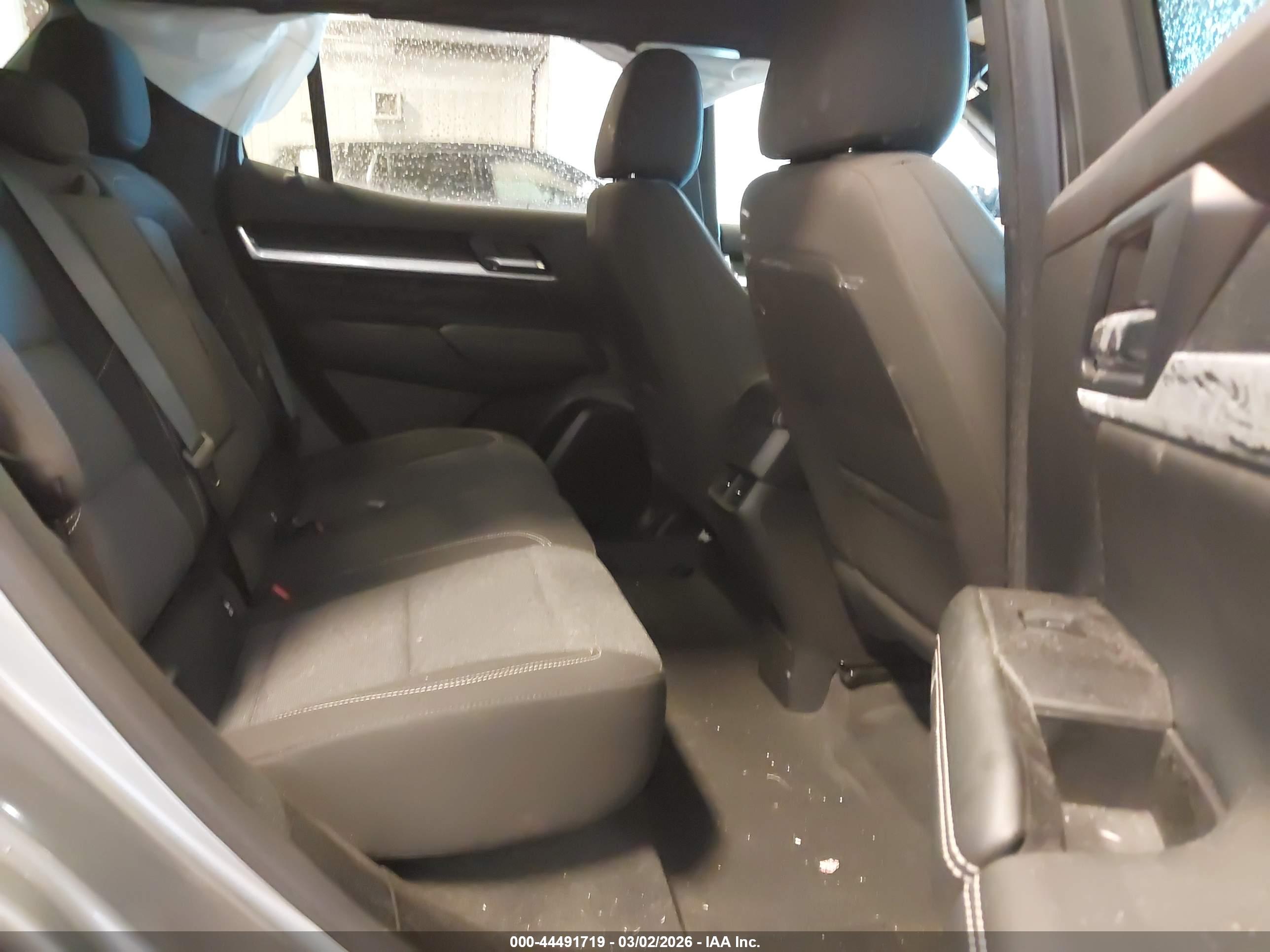 GMC TERRAIN image 8