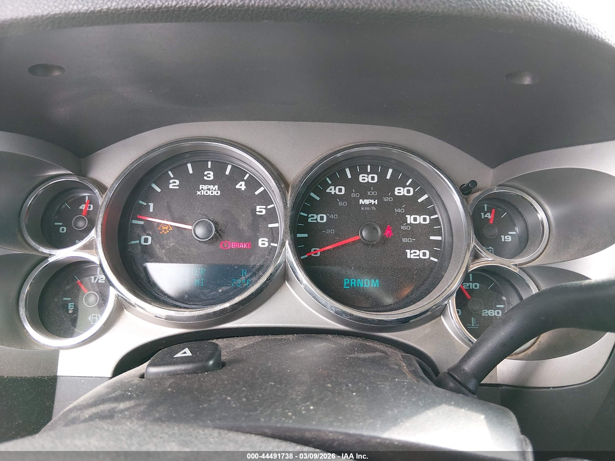 CHEVROLET SILVERADO image 7