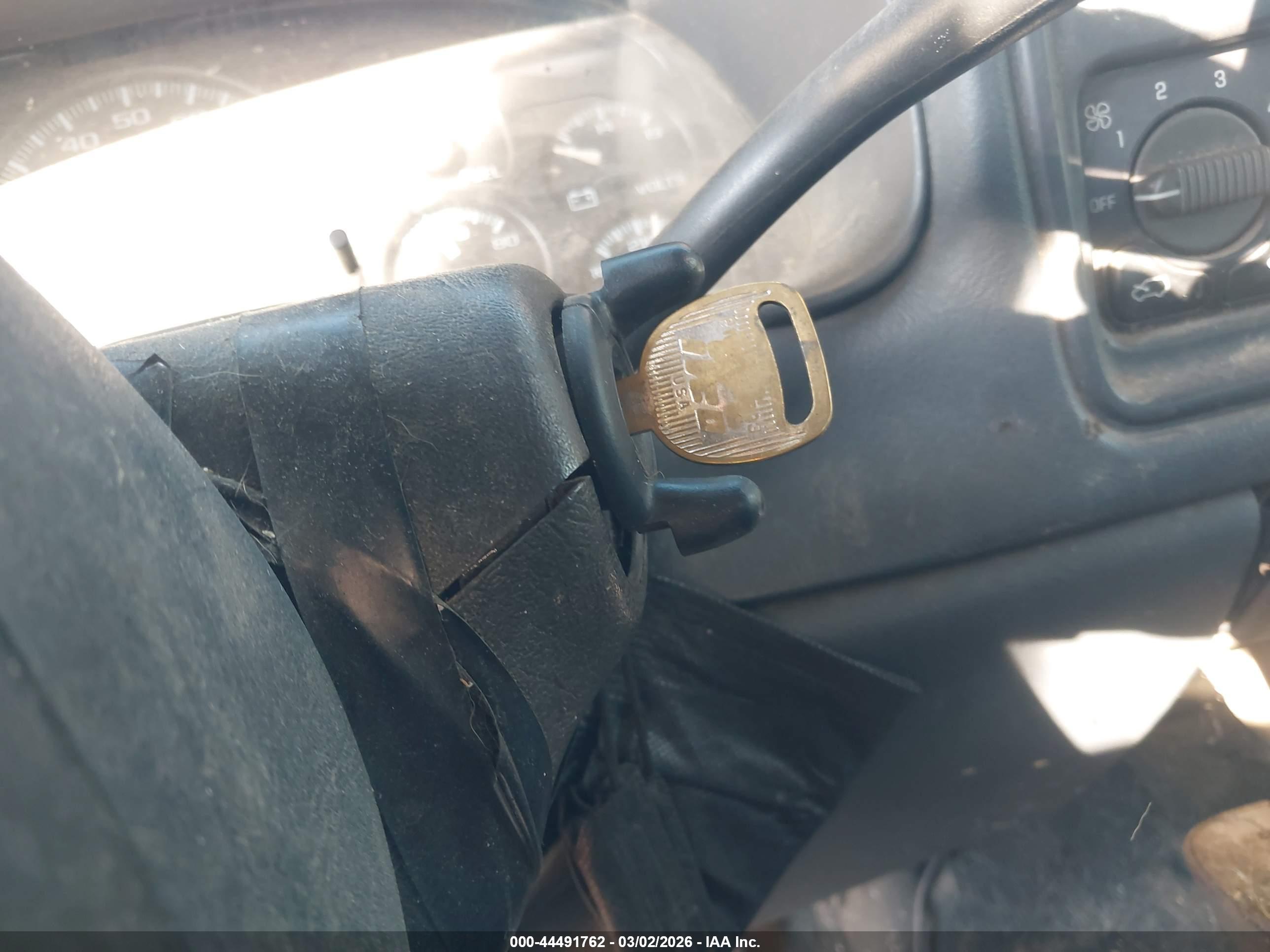 GMC SIERRA image 11