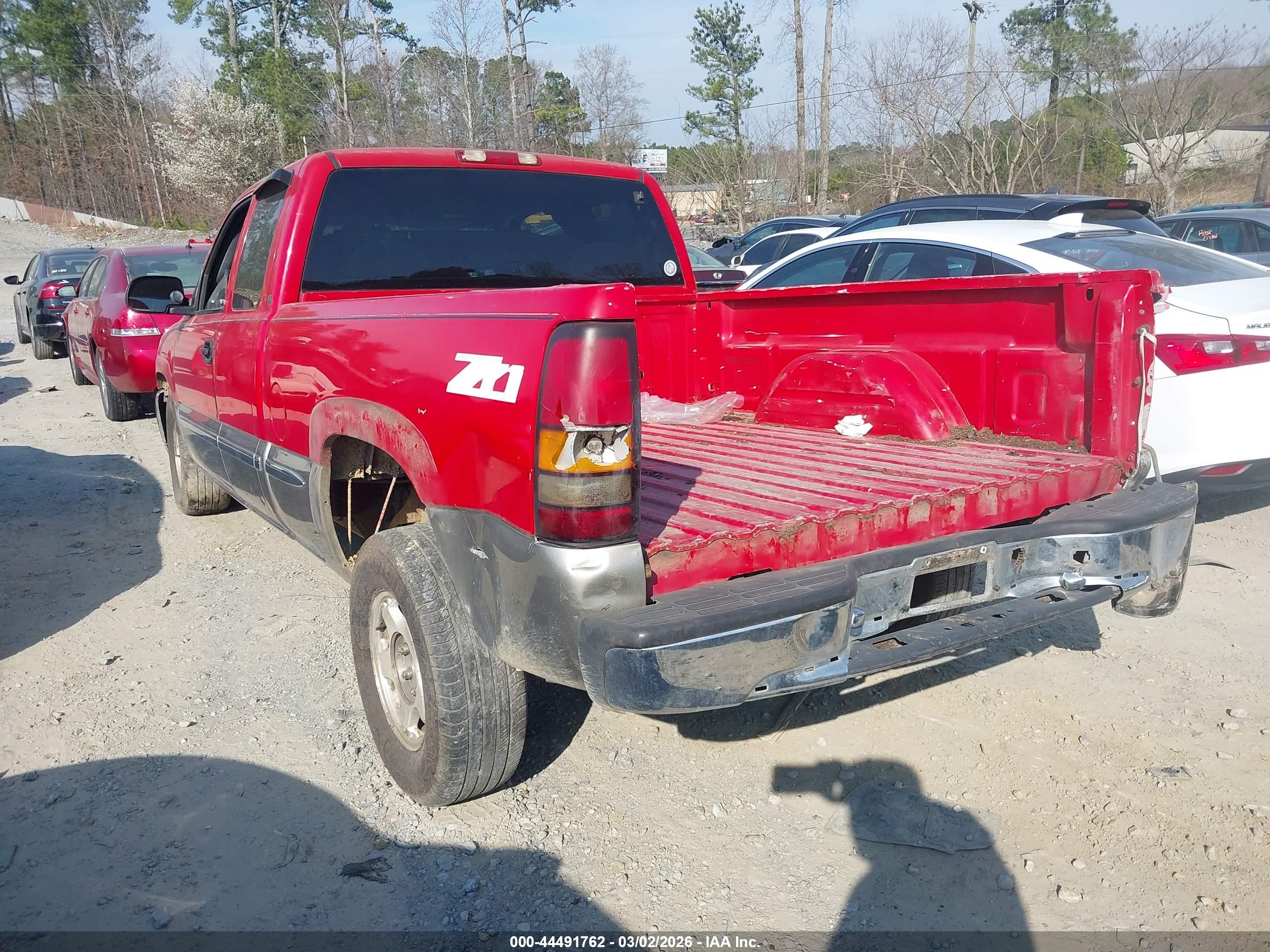 GMC SIERRA image 3