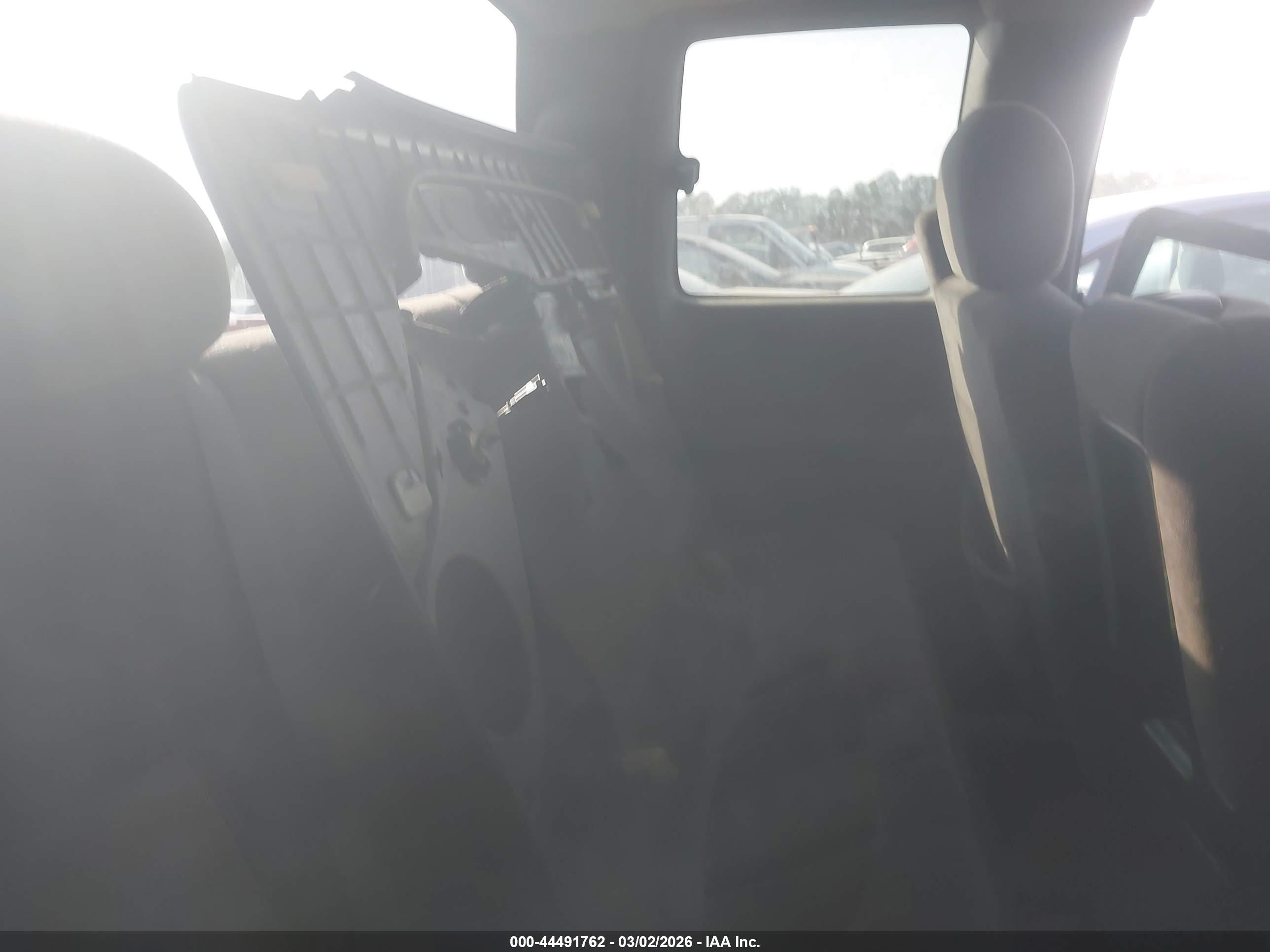 GMC SIERRA image 8