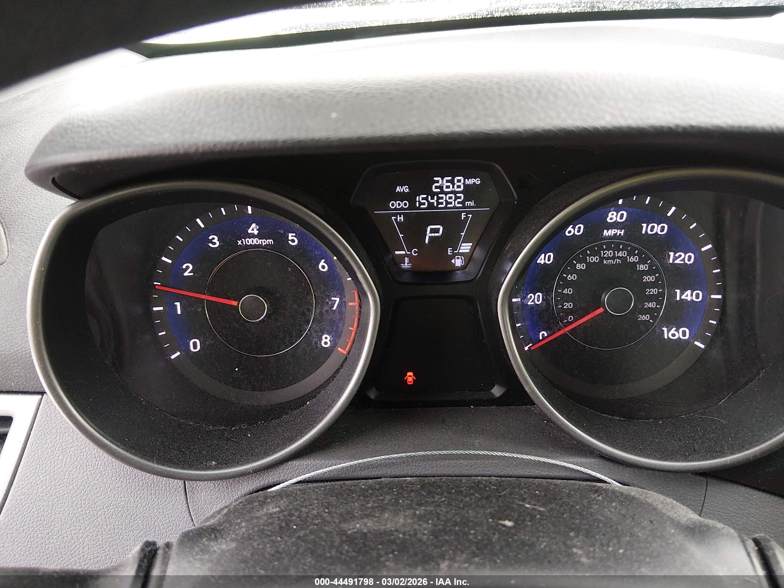 HYUNDAI ELANTRA image 7