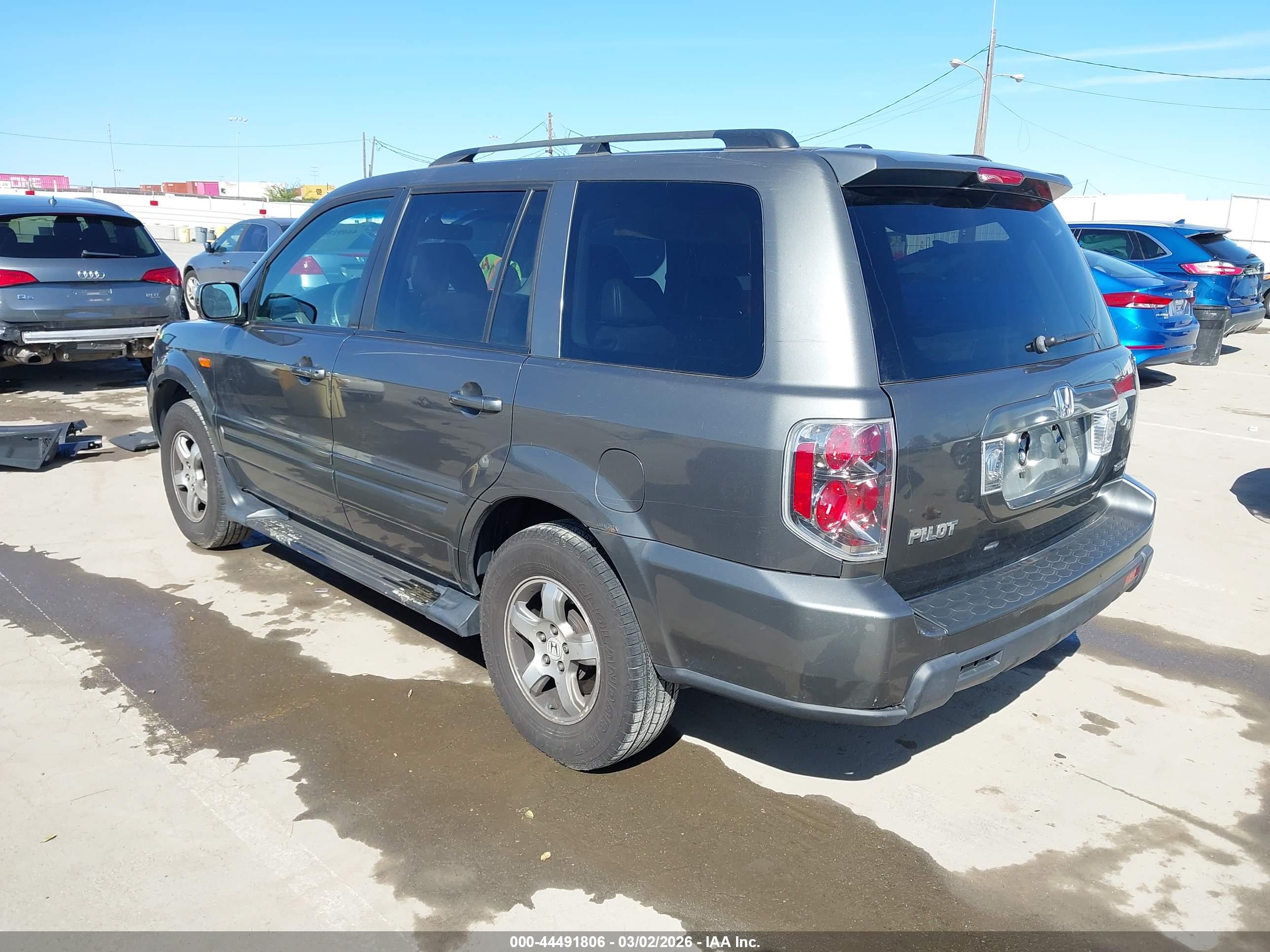 HONDA PILOT image 3