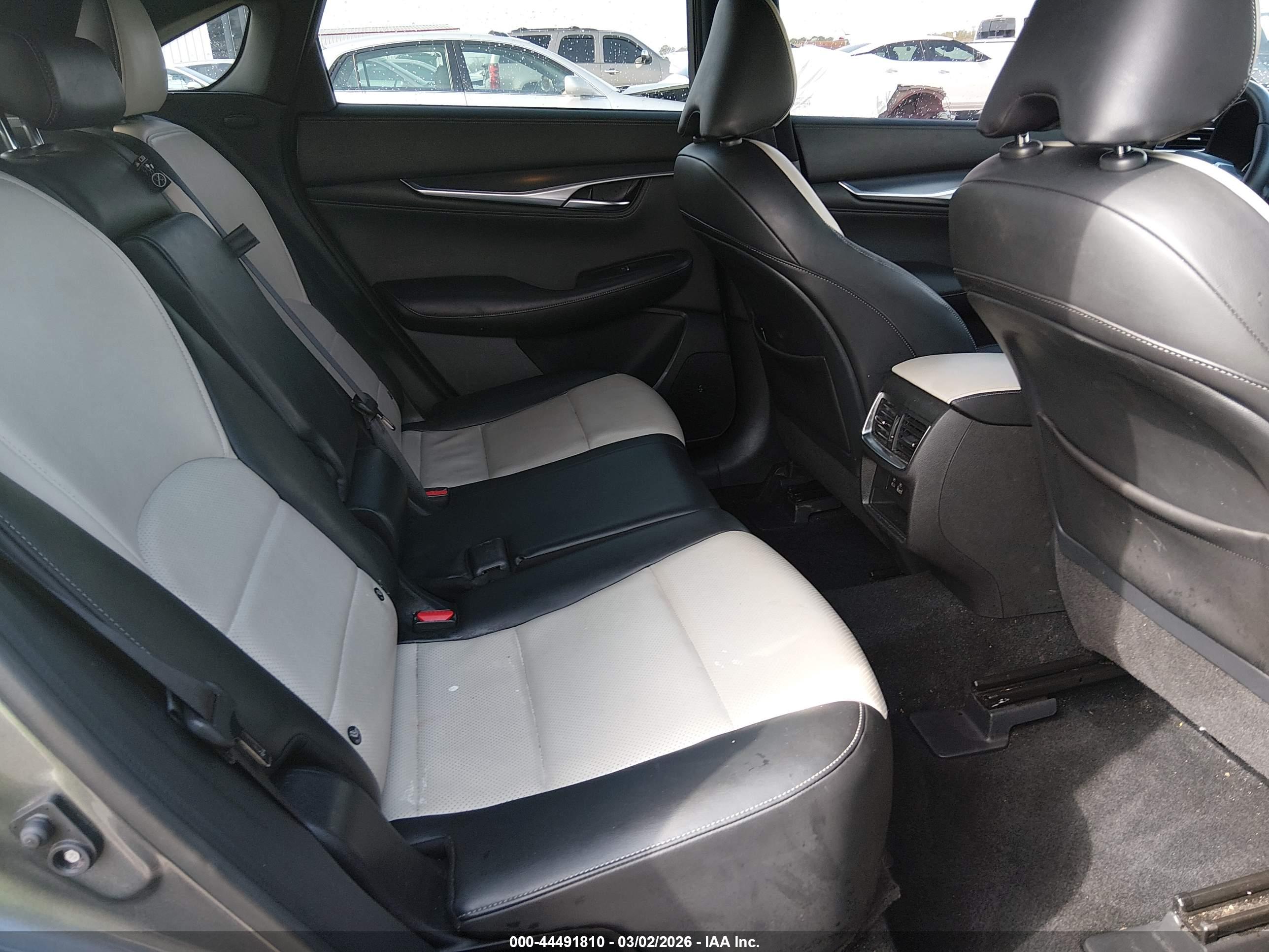 INFINITI QX55 image 8