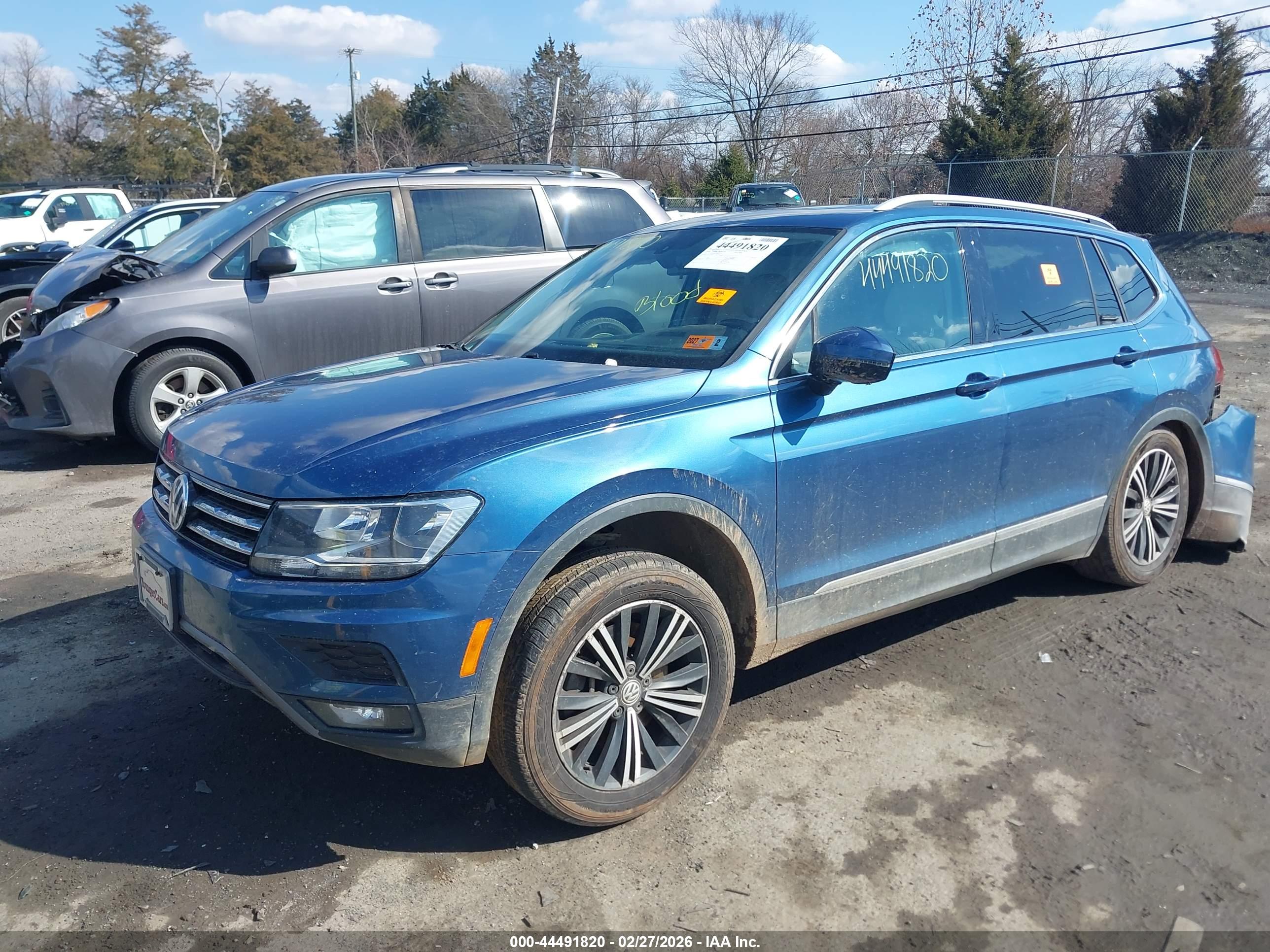 VOLKSWAGEN TIGUAN image 2
