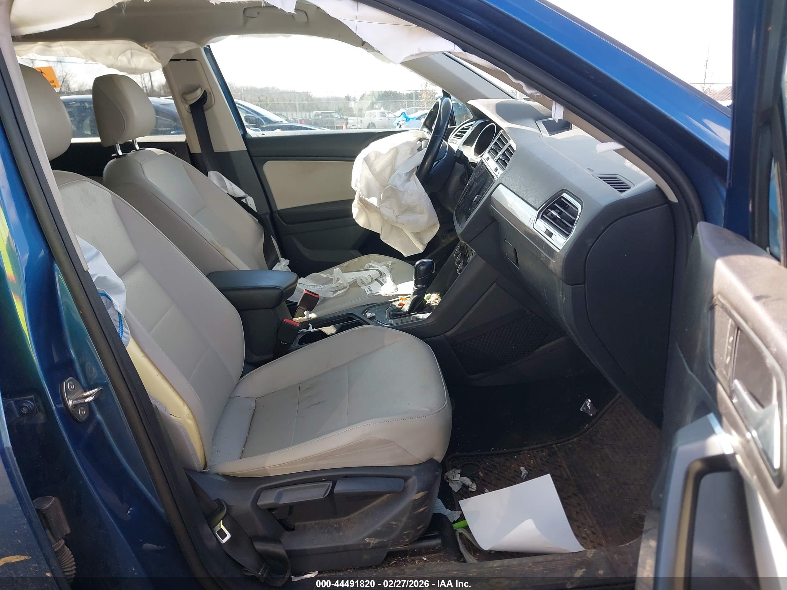 VOLKSWAGEN TIGUAN image 5