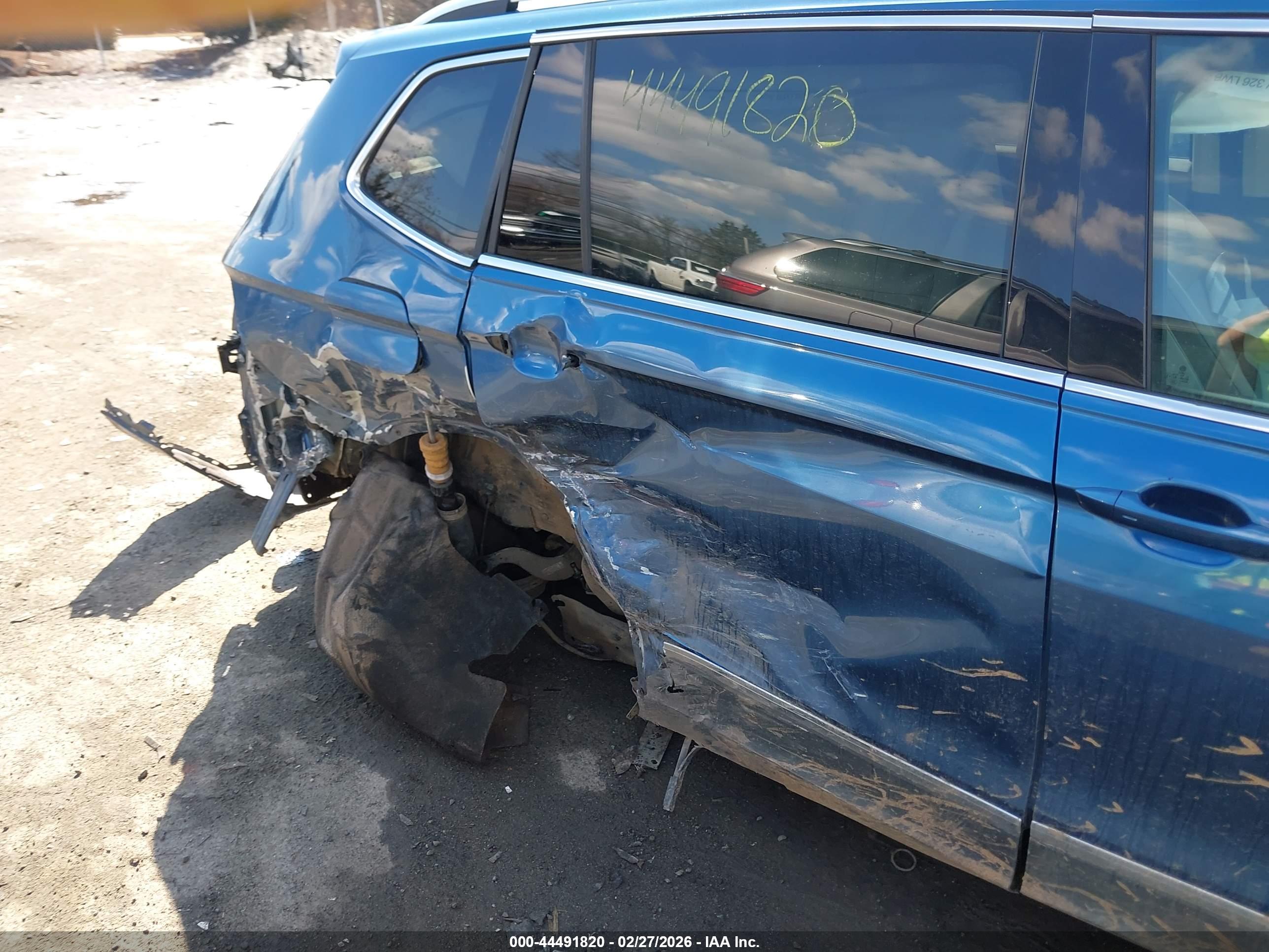 VOLKSWAGEN TIGUAN image 6
