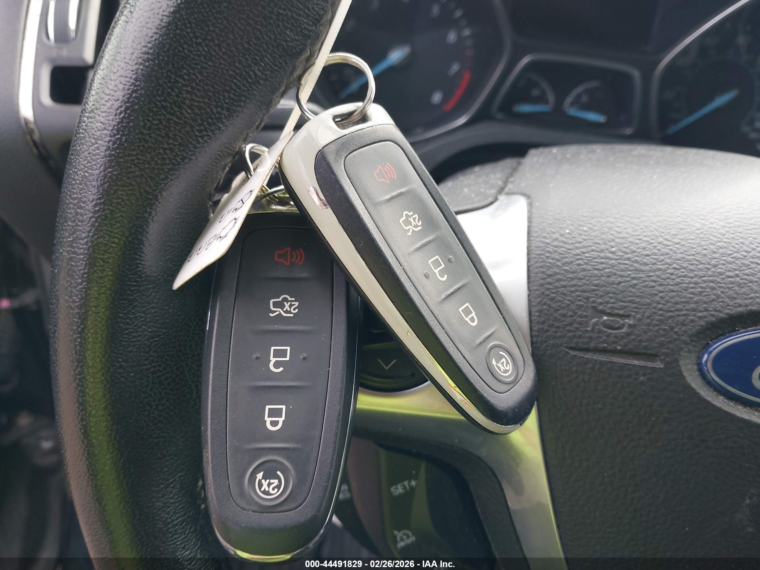 FORD ESCAPE image 11