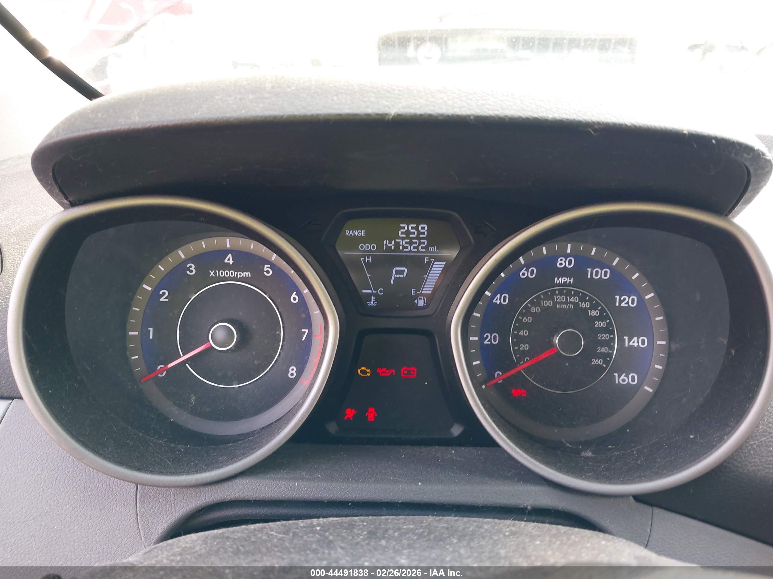 HYUNDAI ELANTRA image 7