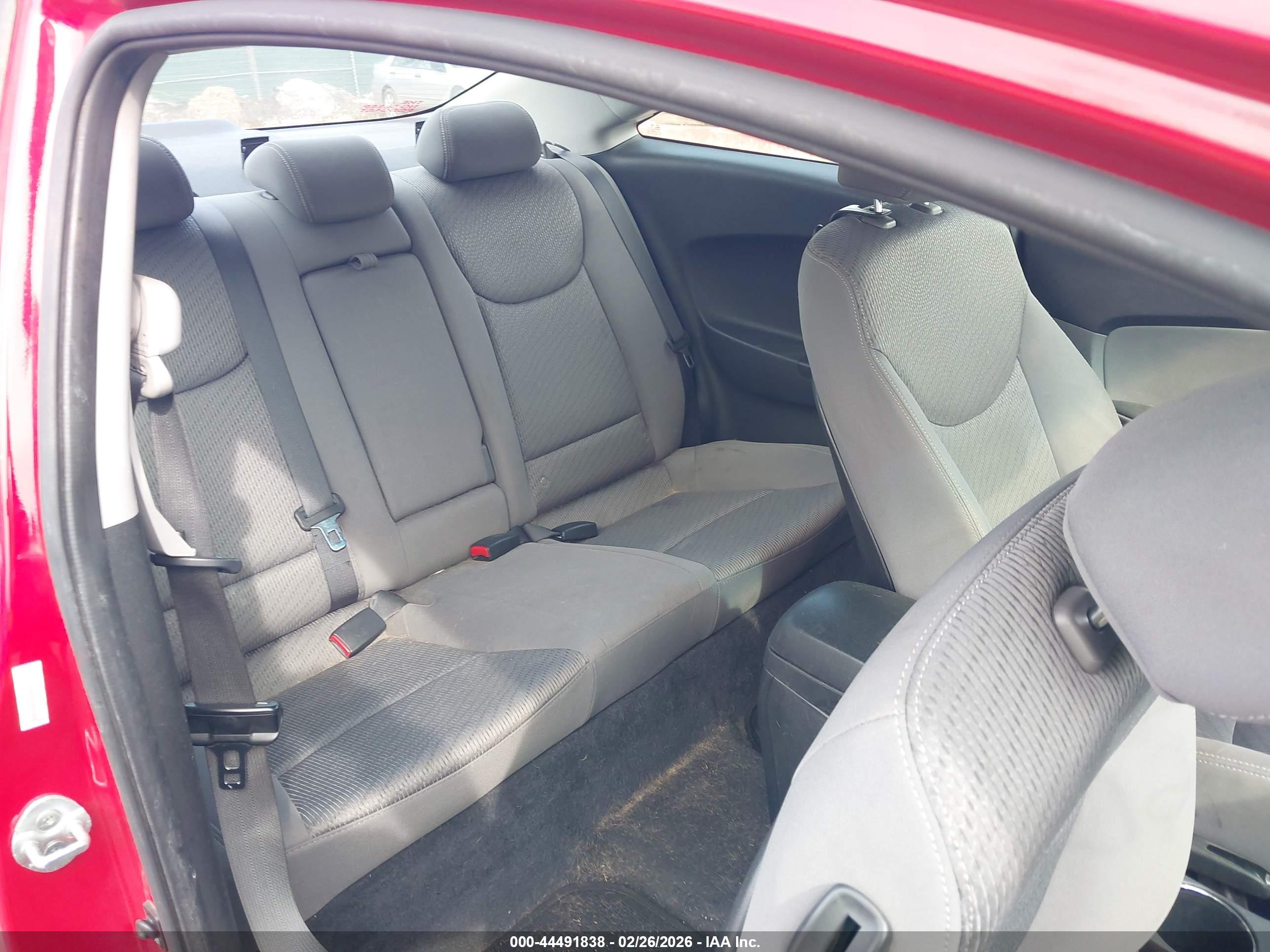 HYUNDAI ELANTRA image 8