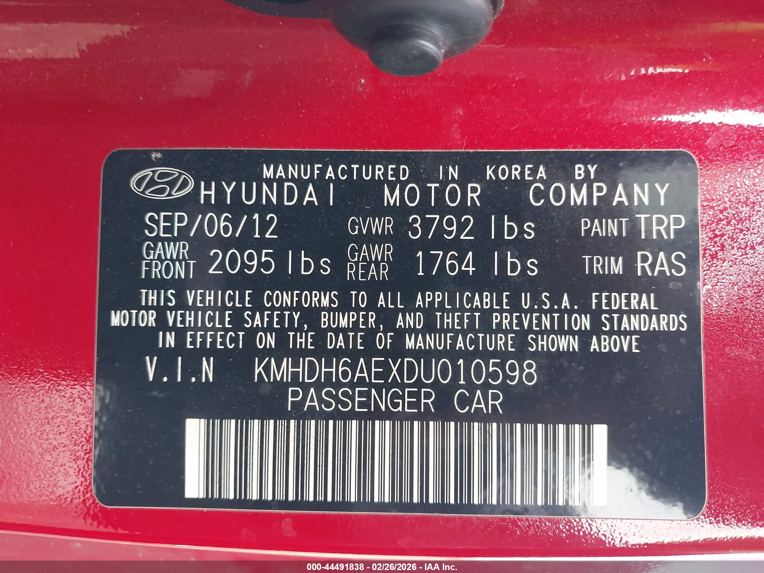 HYUNDAI ELANTRA image 9
