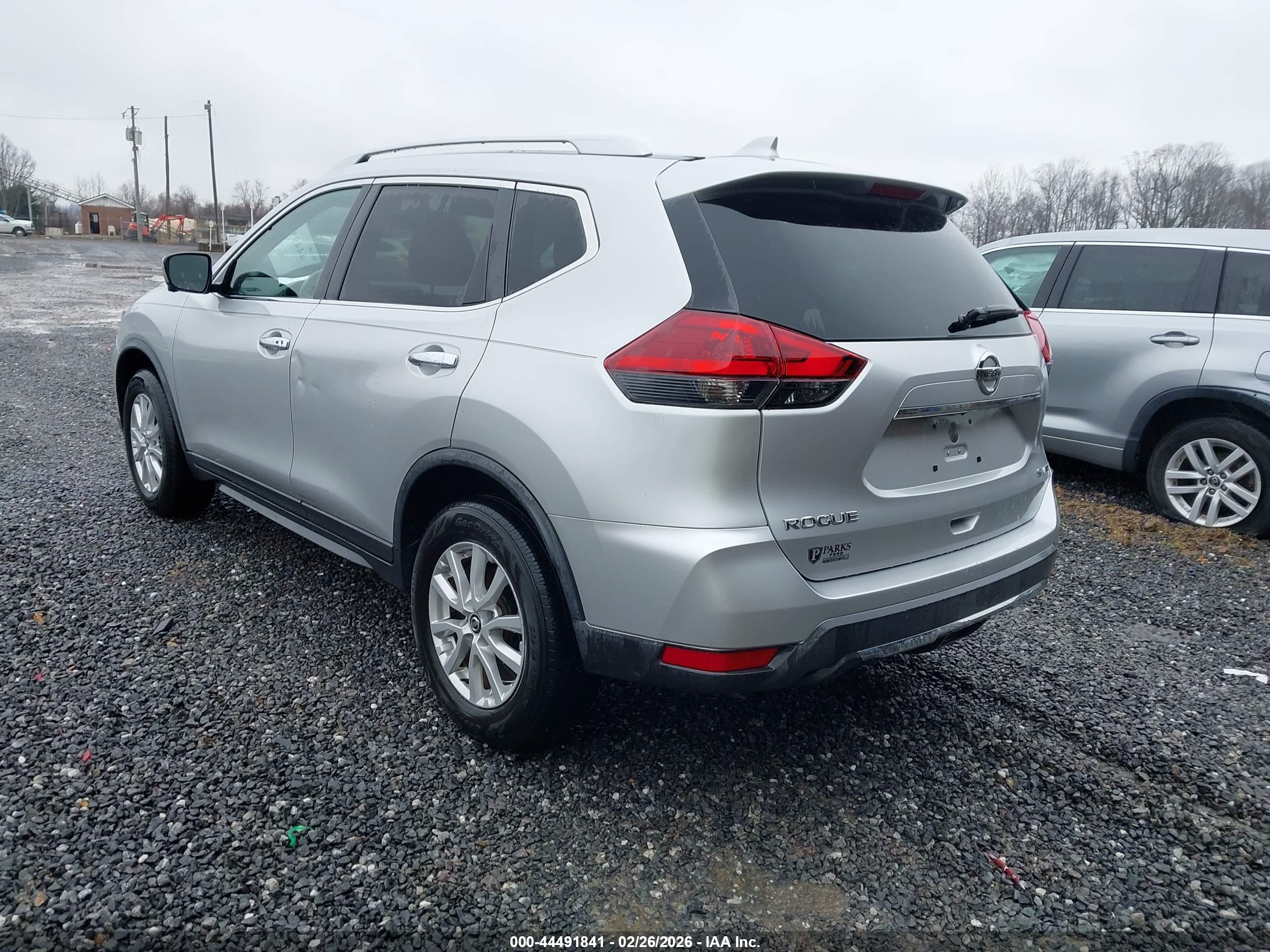 NISSAN ROGUE image 3