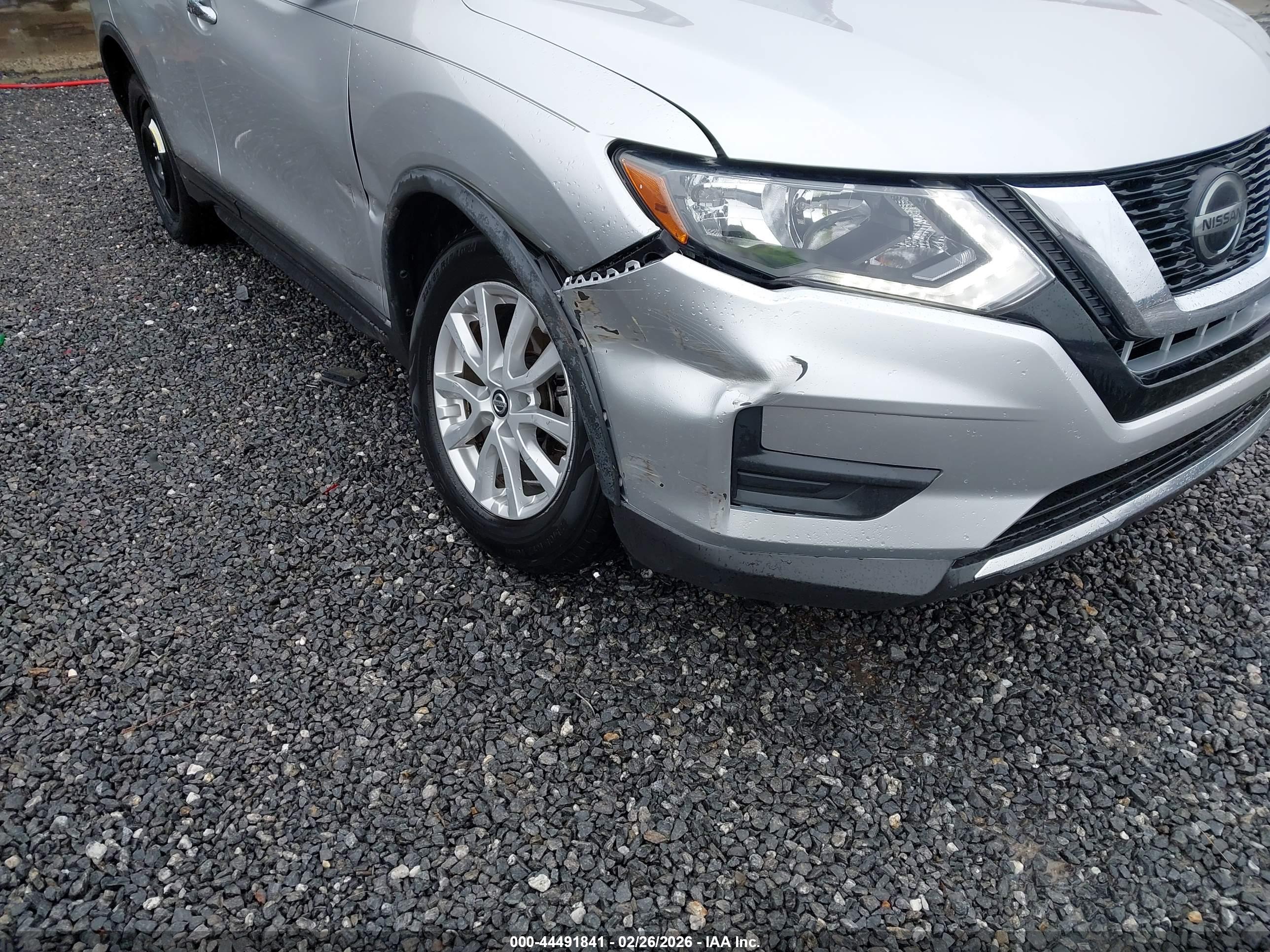 NISSAN ROGUE image 6