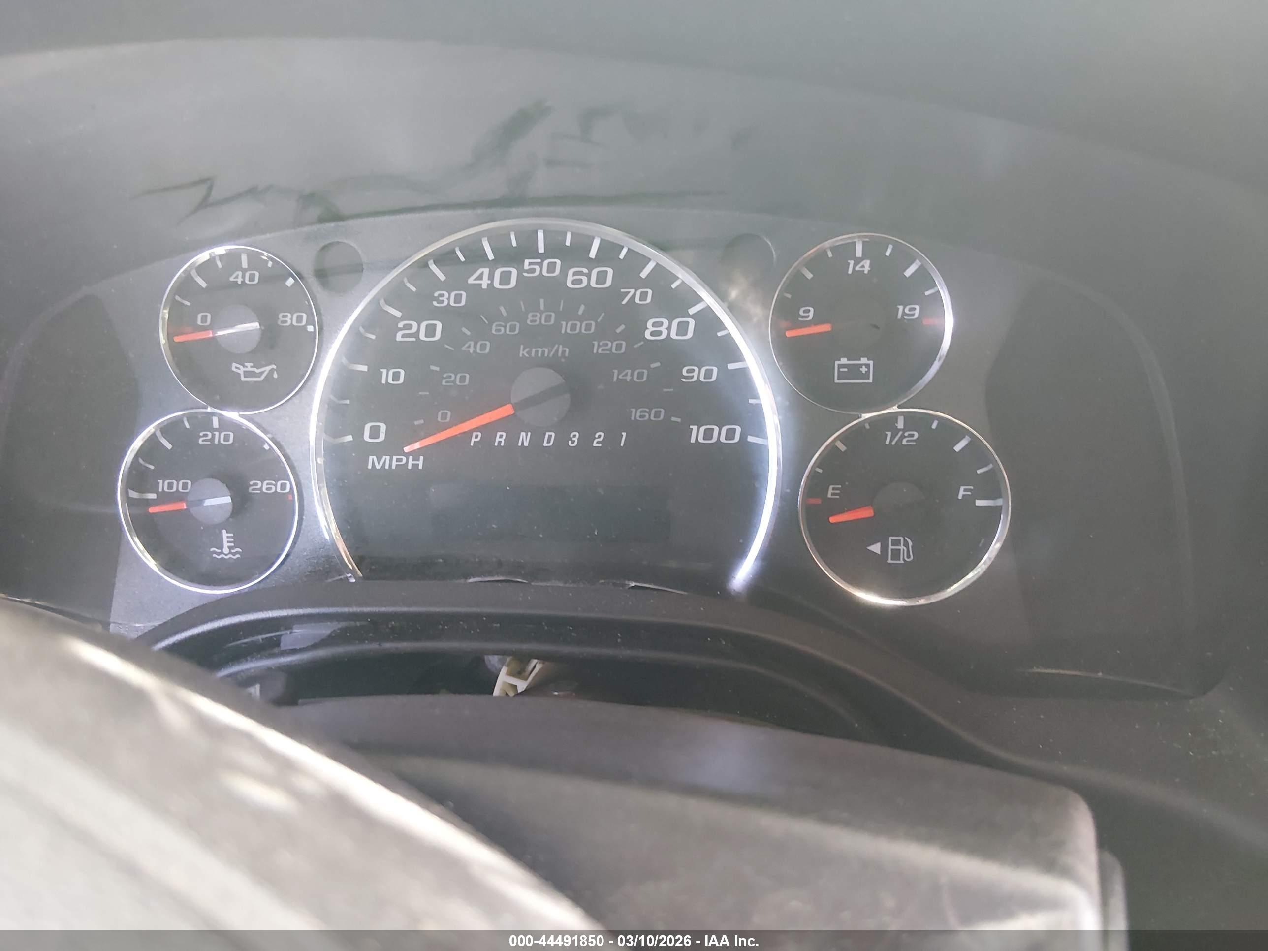 CHEVROLET EXPRESS image 7