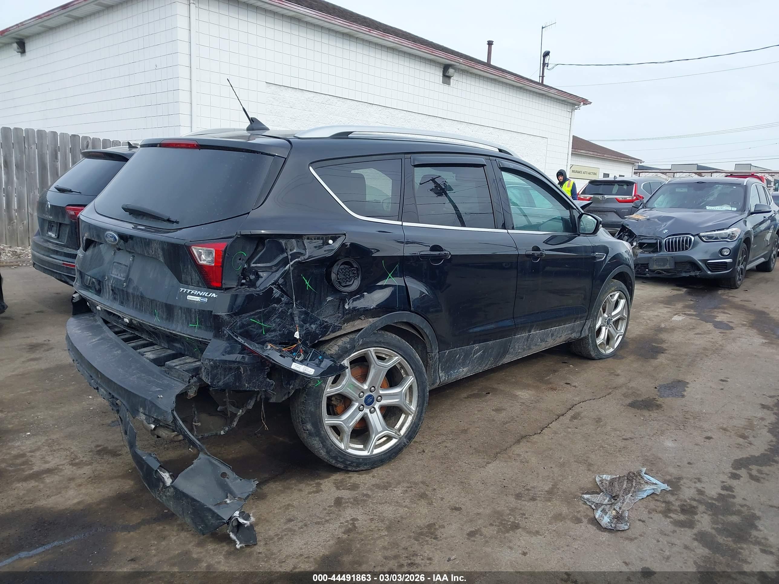 FORD ESCAPE image 4