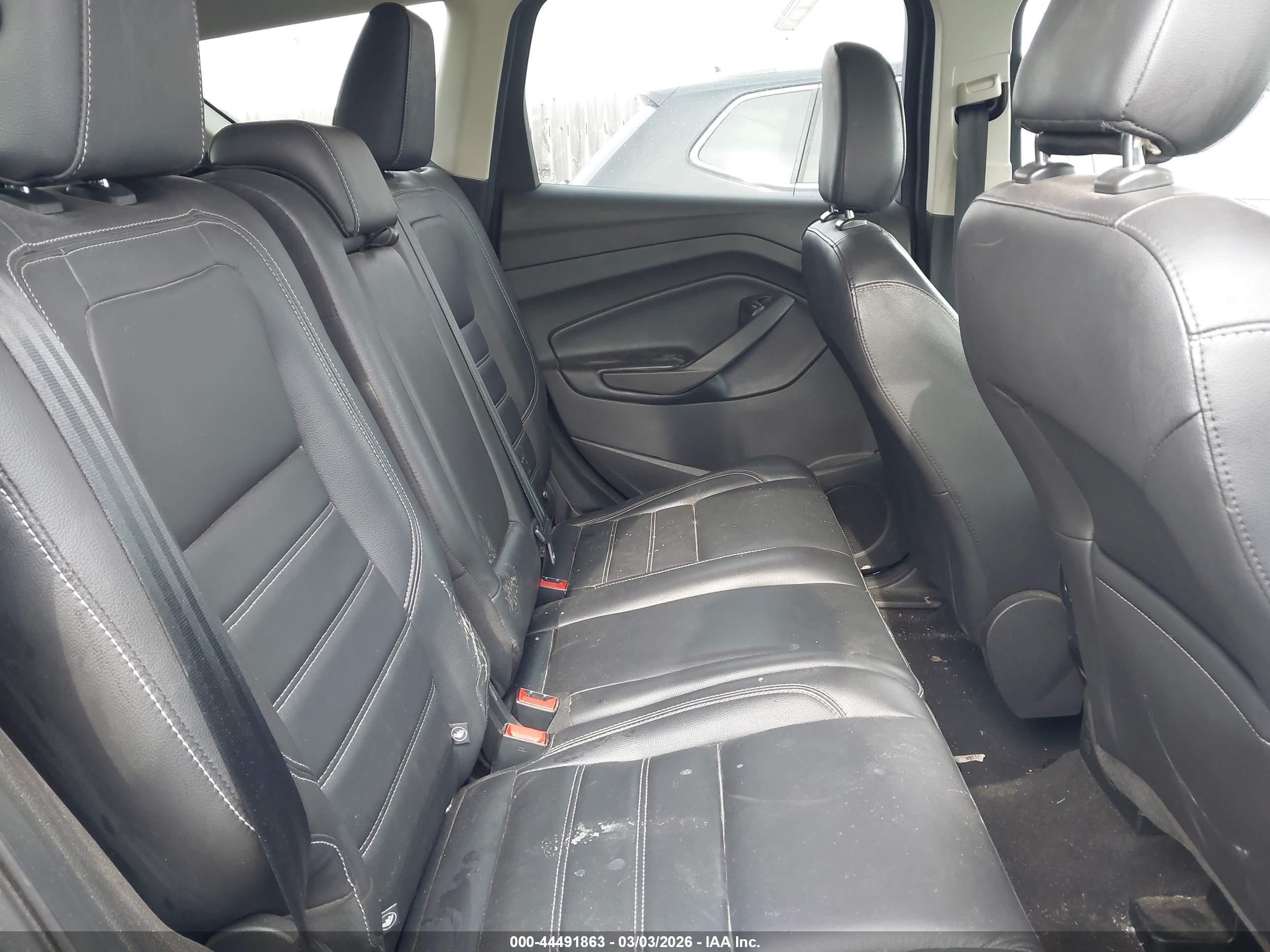 FORD ESCAPE image 8