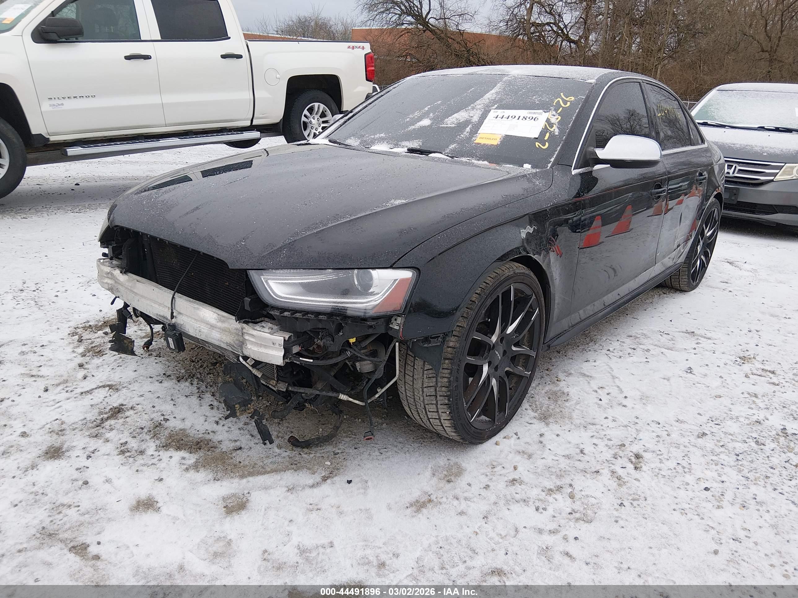 AUDI S4 image 2