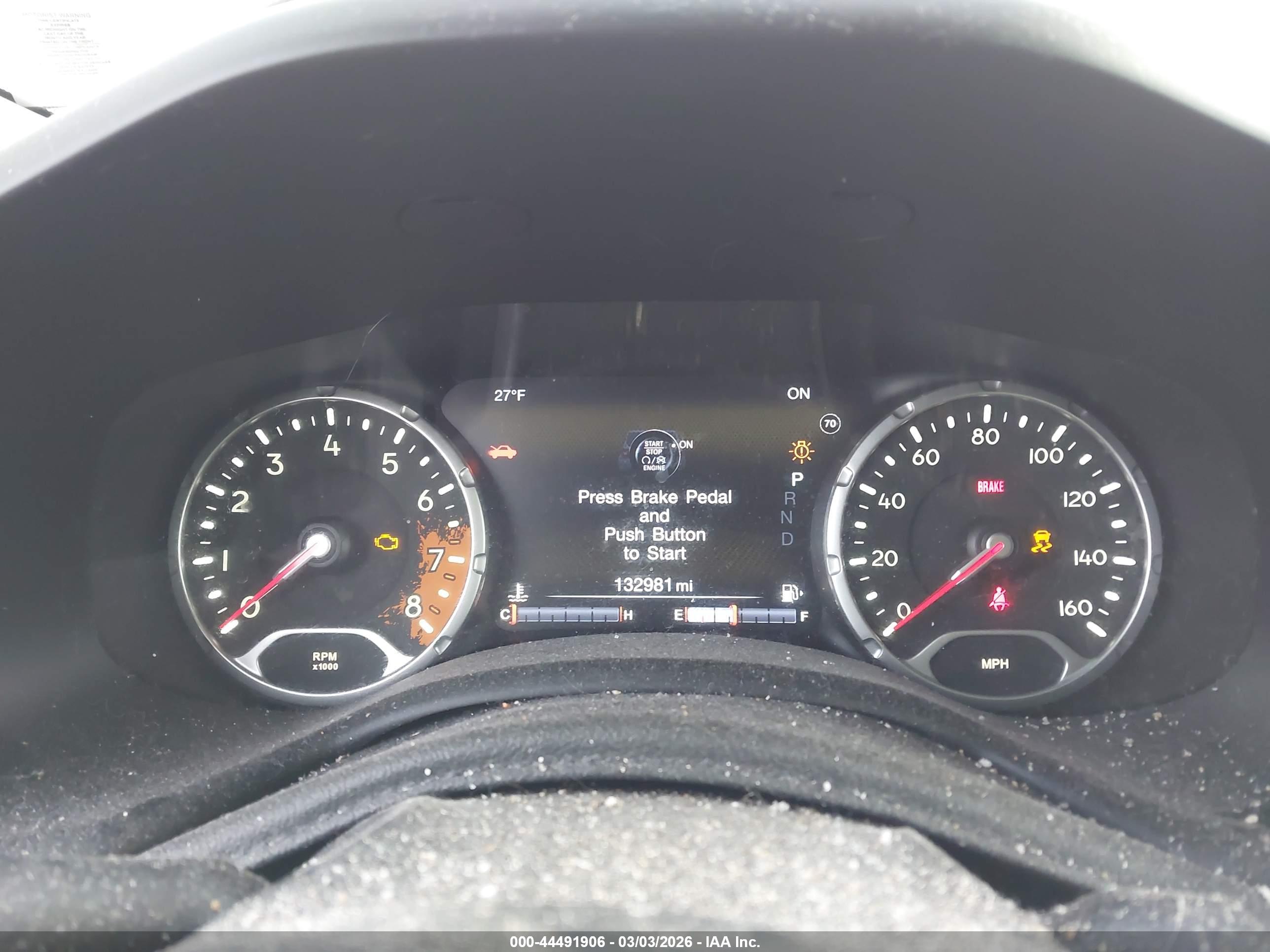 JEEP RENEGADE image 7