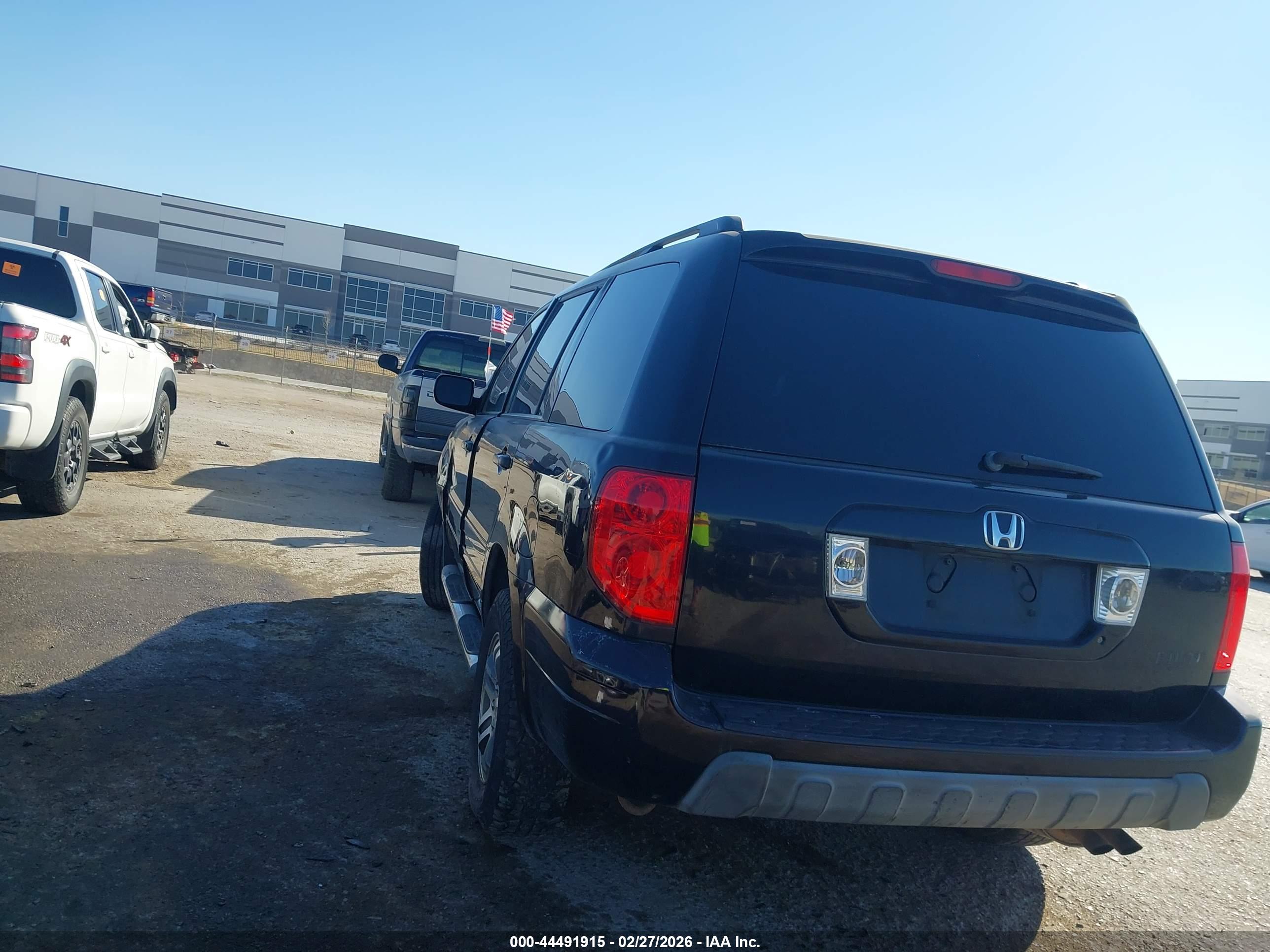 HONDA PILOT image 3