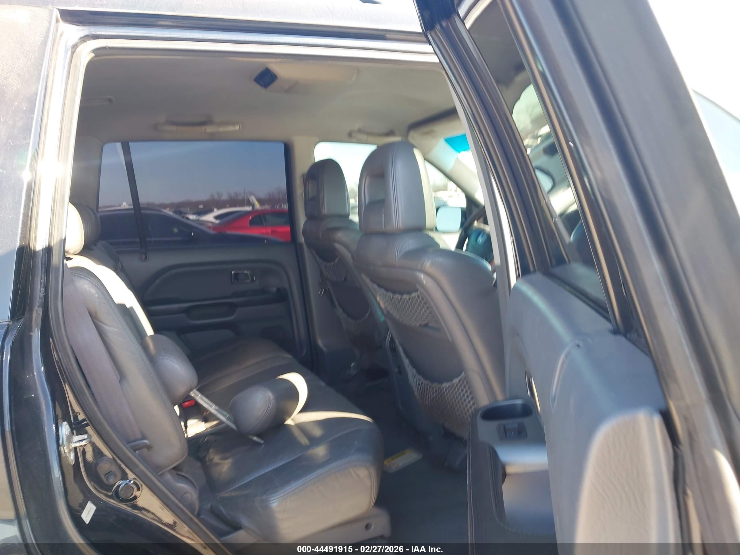 HONDA PILOT image 8