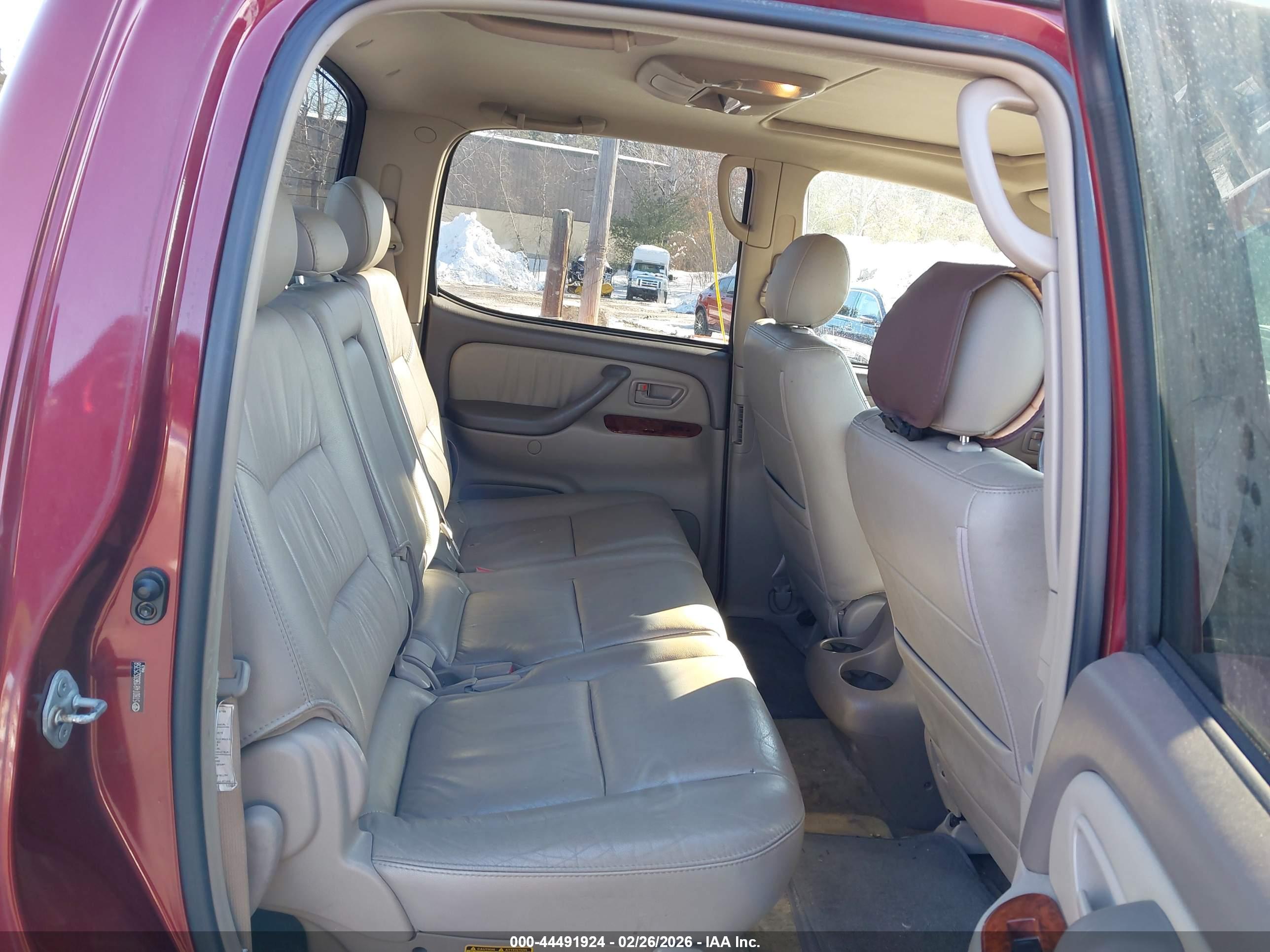 TOYOTA TUNDRA image 8