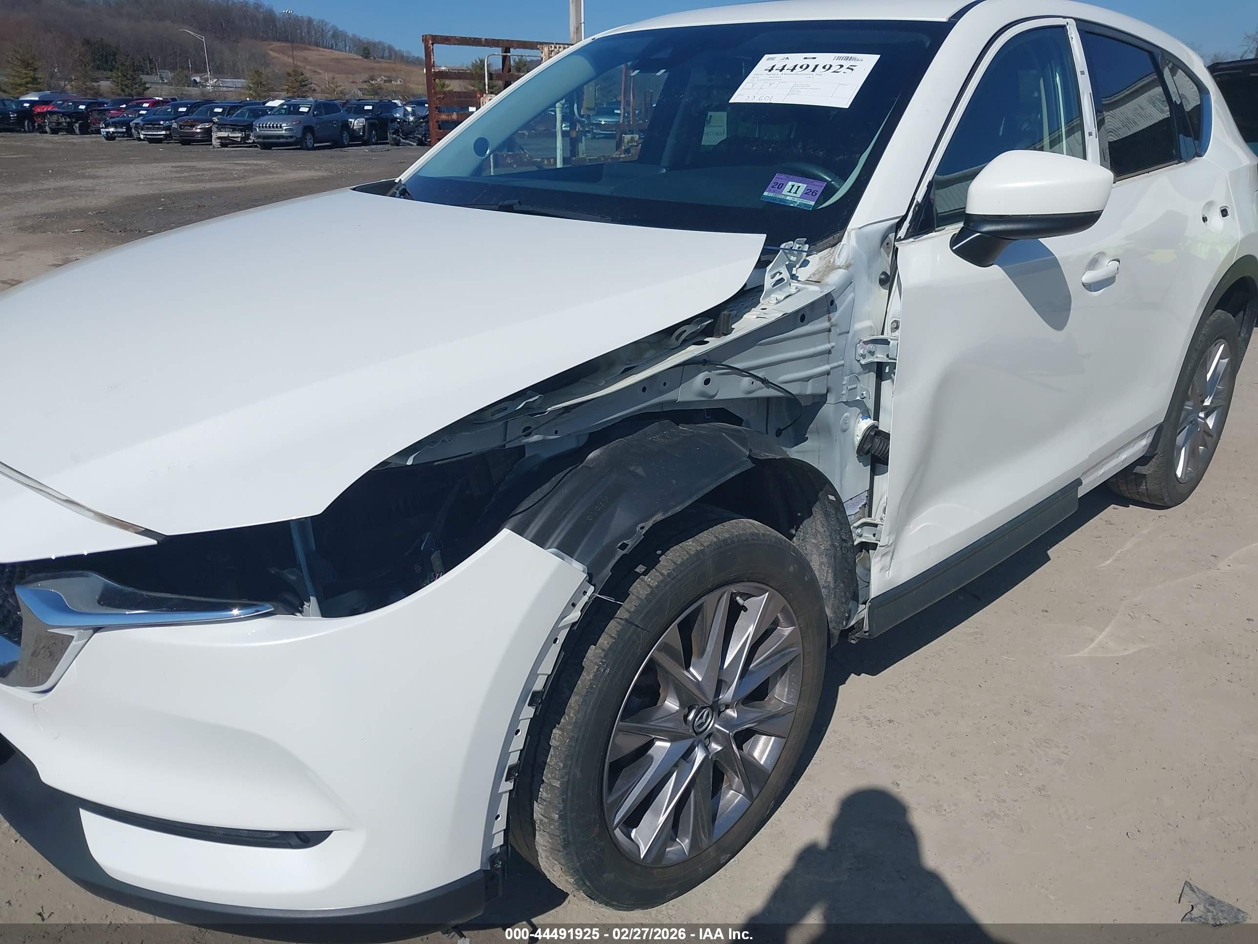 MAZDA CX-5 image 6