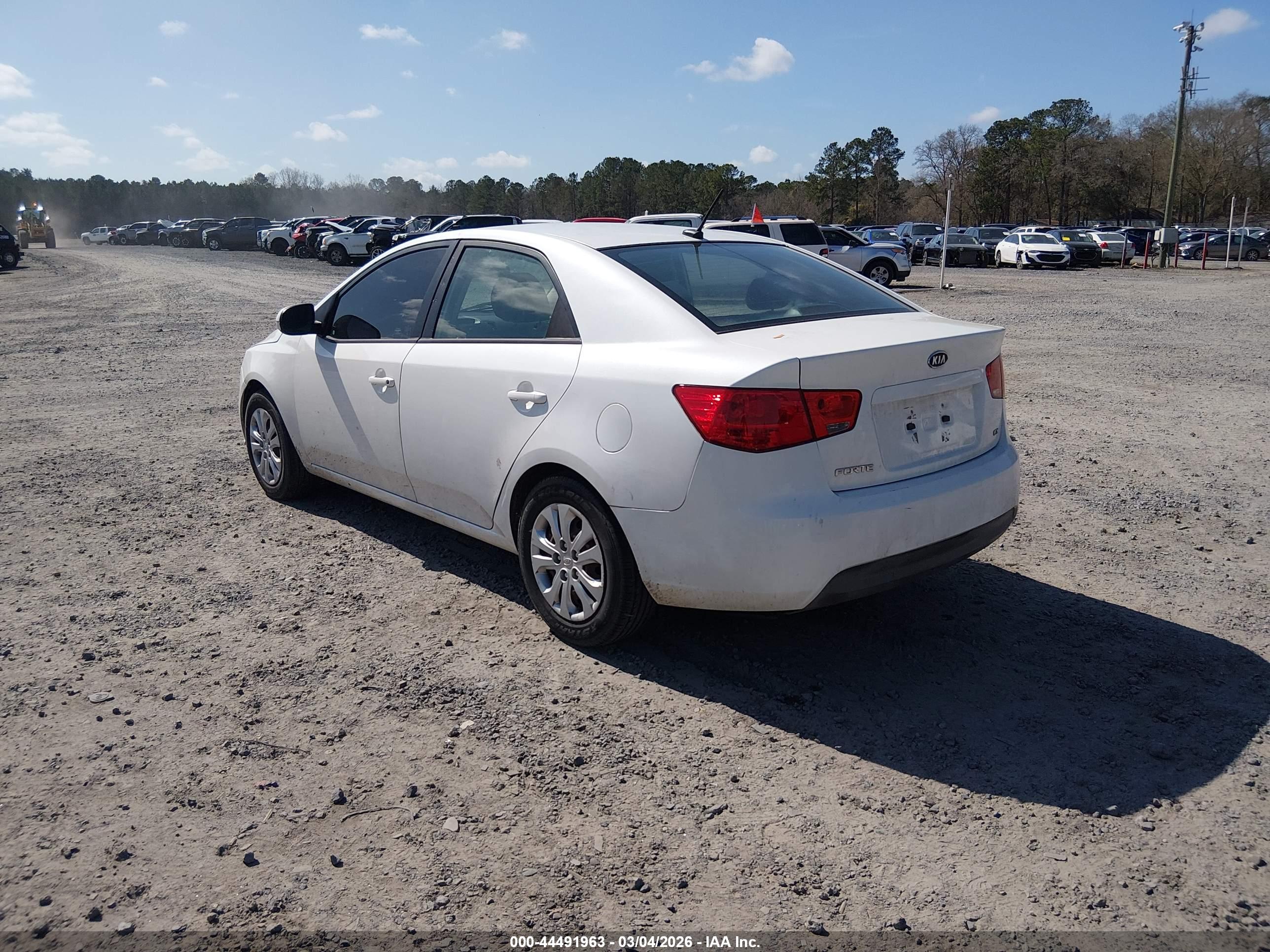 KIA FORTE image 3
