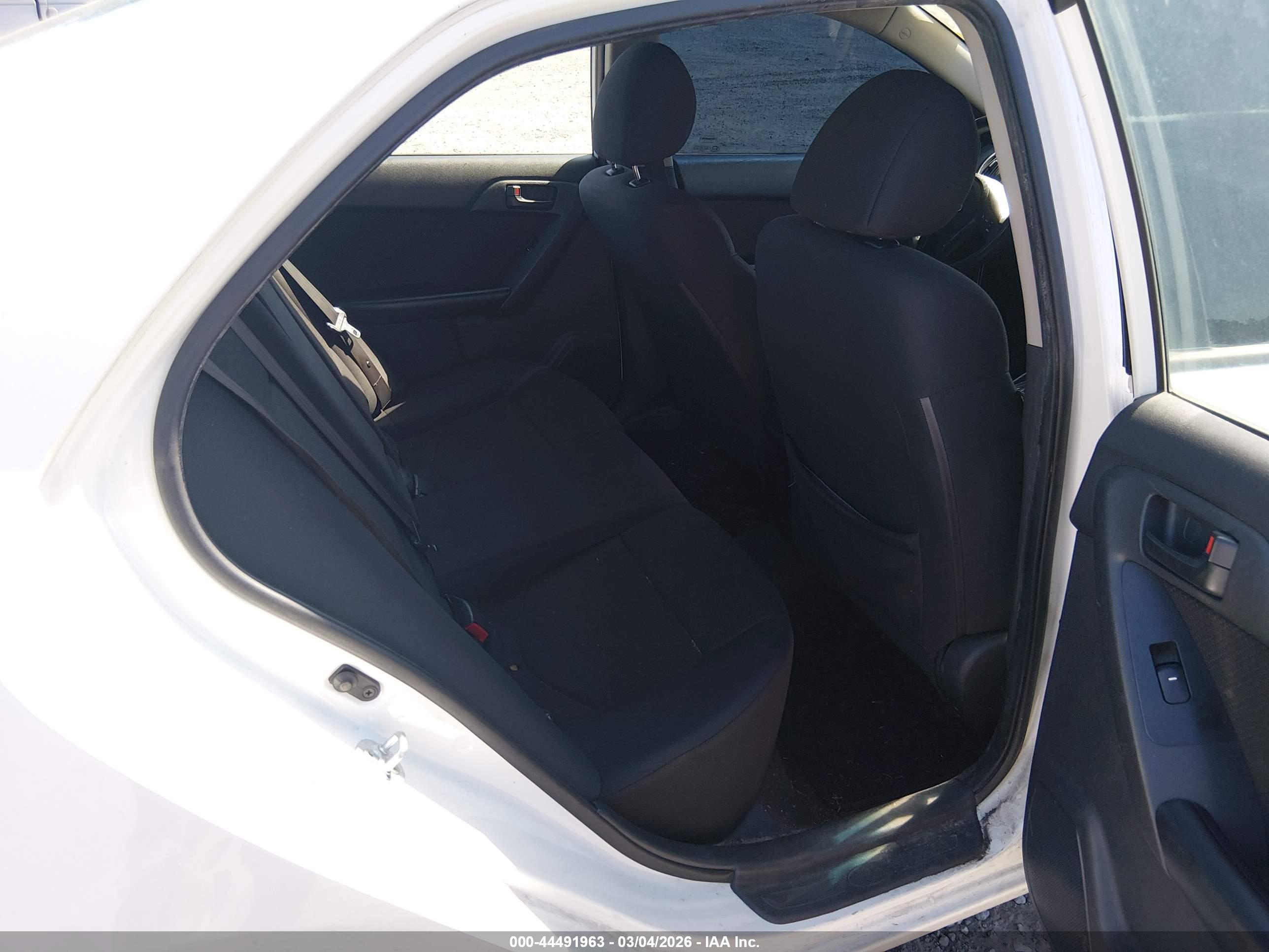 KIA FORTE image 8