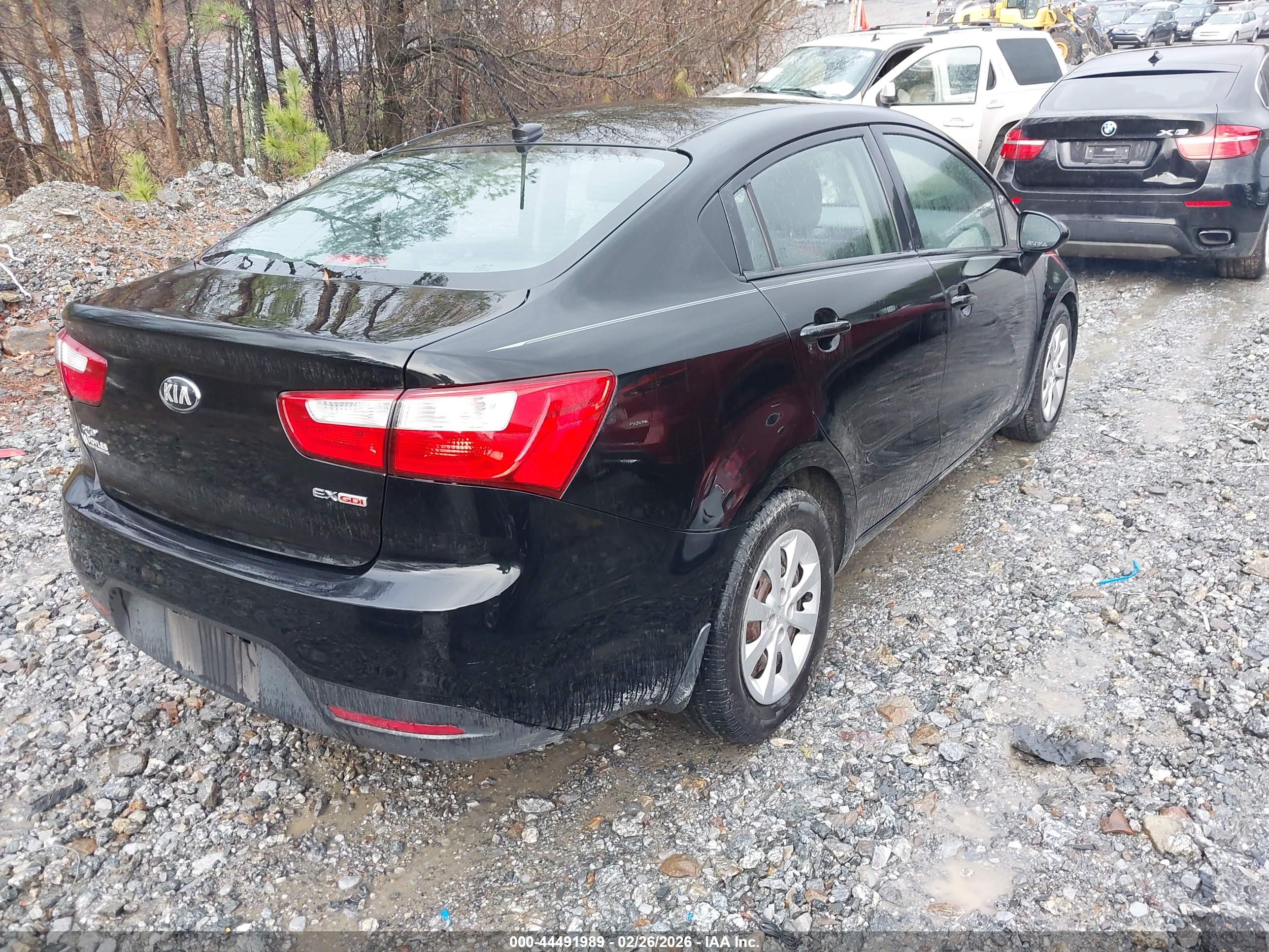 KIA RIO image 4