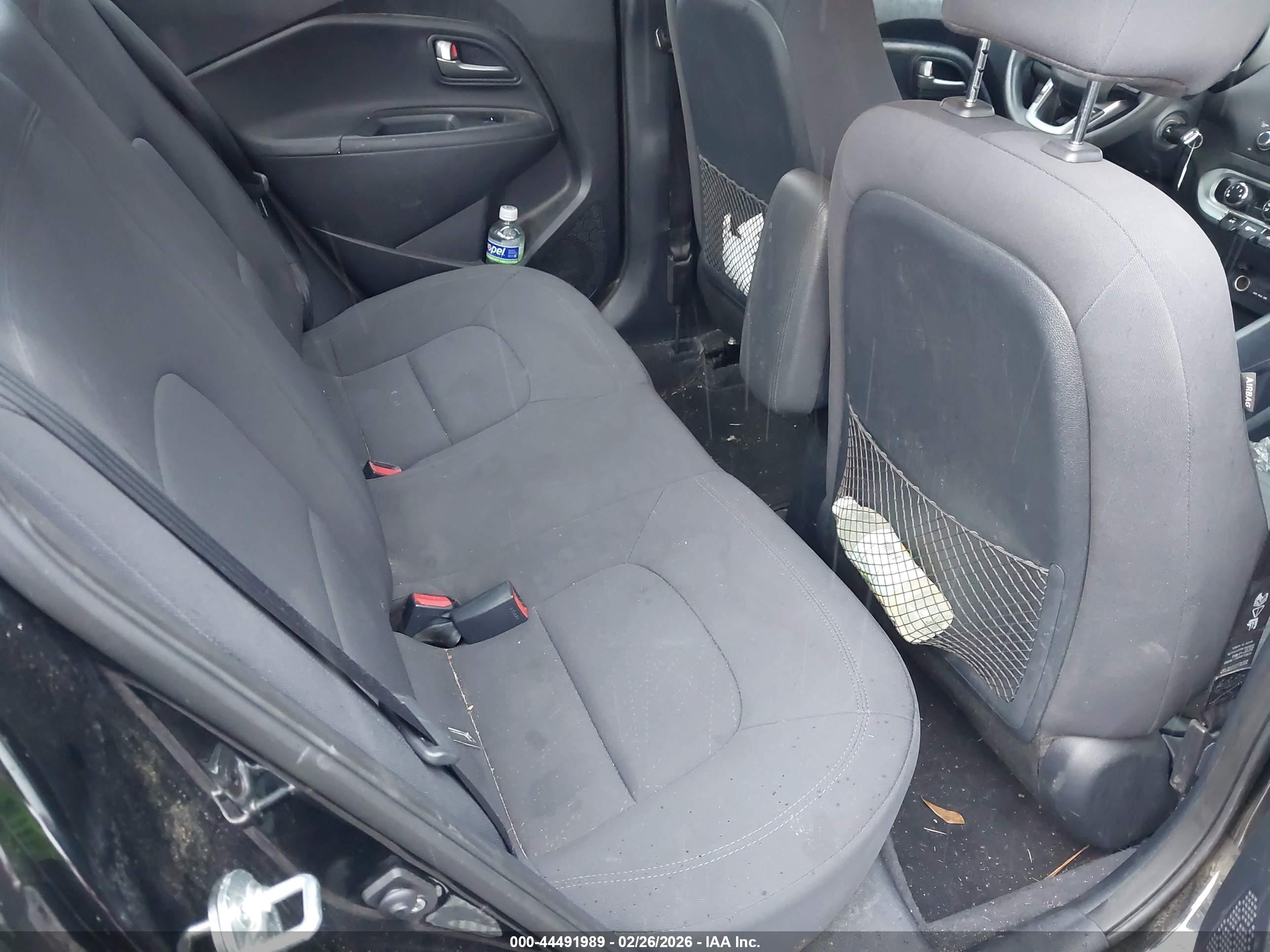 KIA RIO image 8
