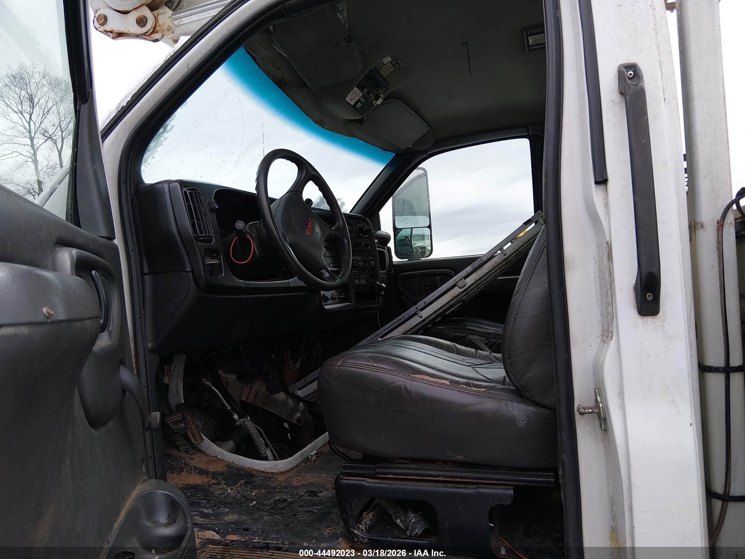 GMC C5500 image 5