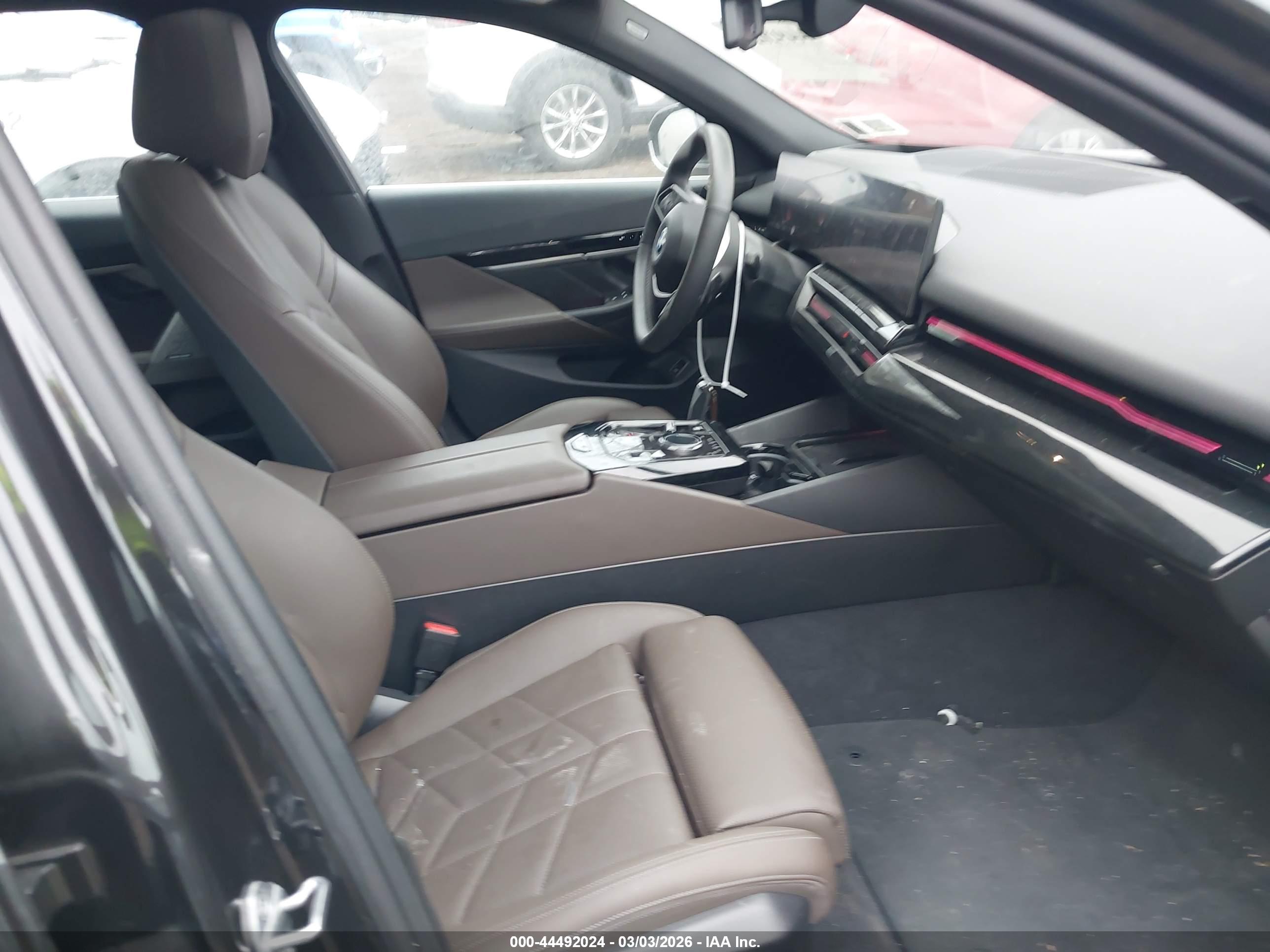 BMW 530I image 5