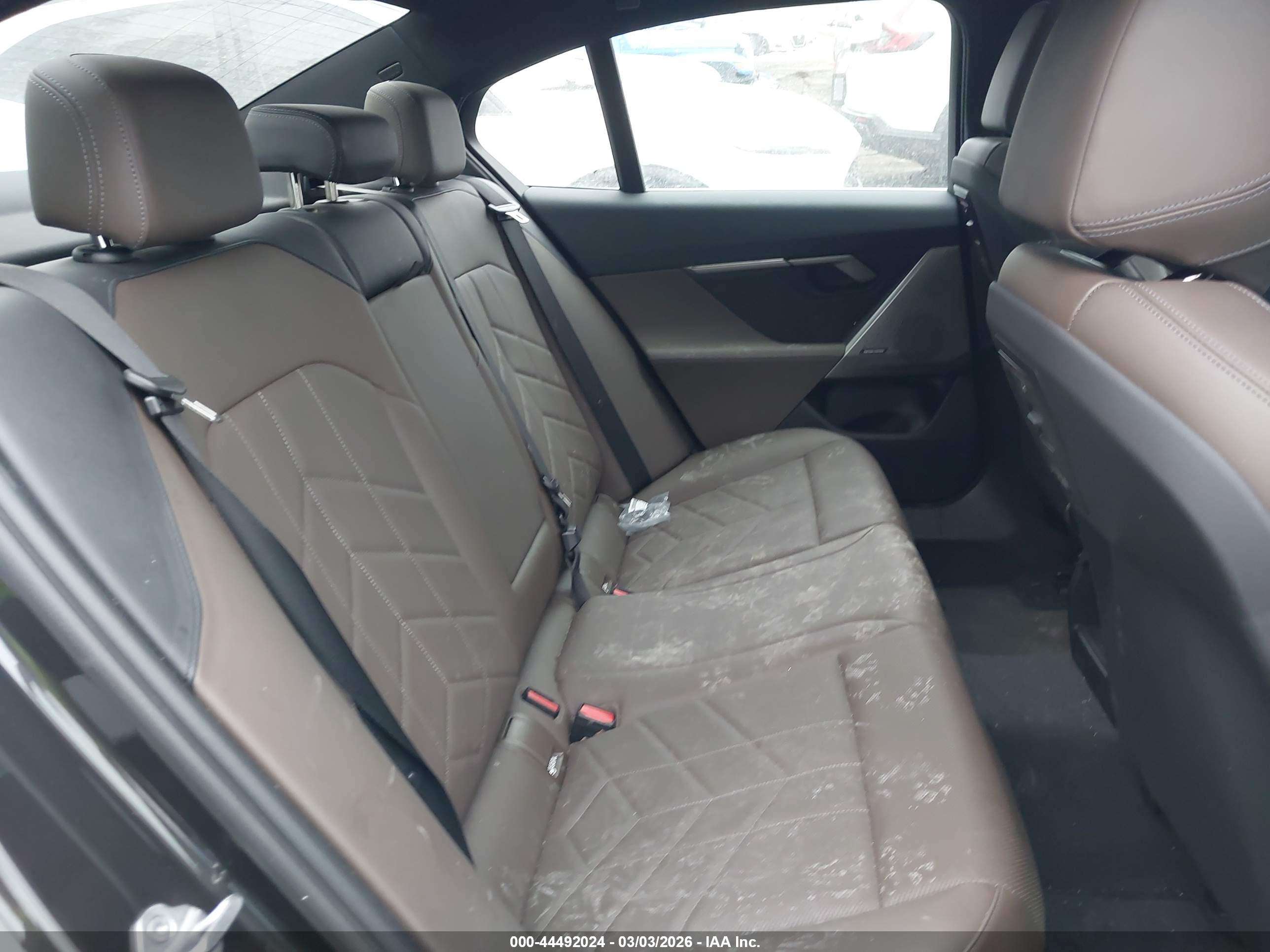 BMW 530I image 8
